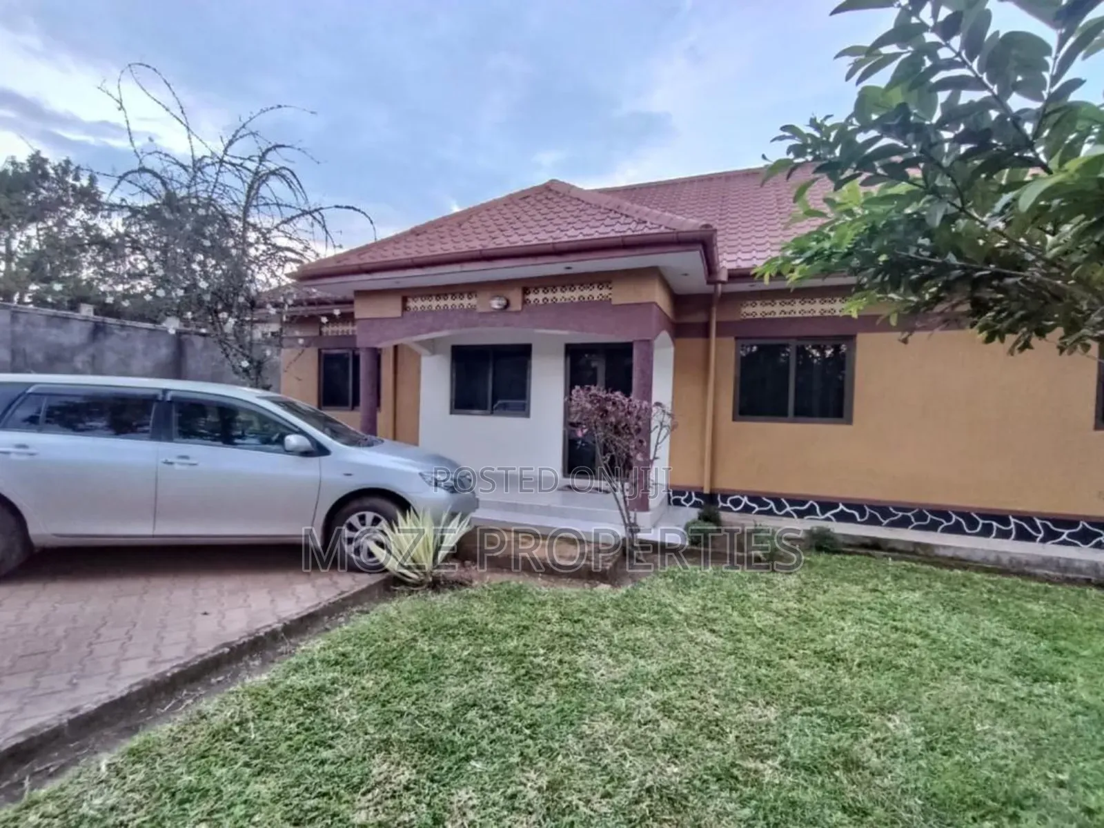 4bdrm House in Central Division for sale in Central Division