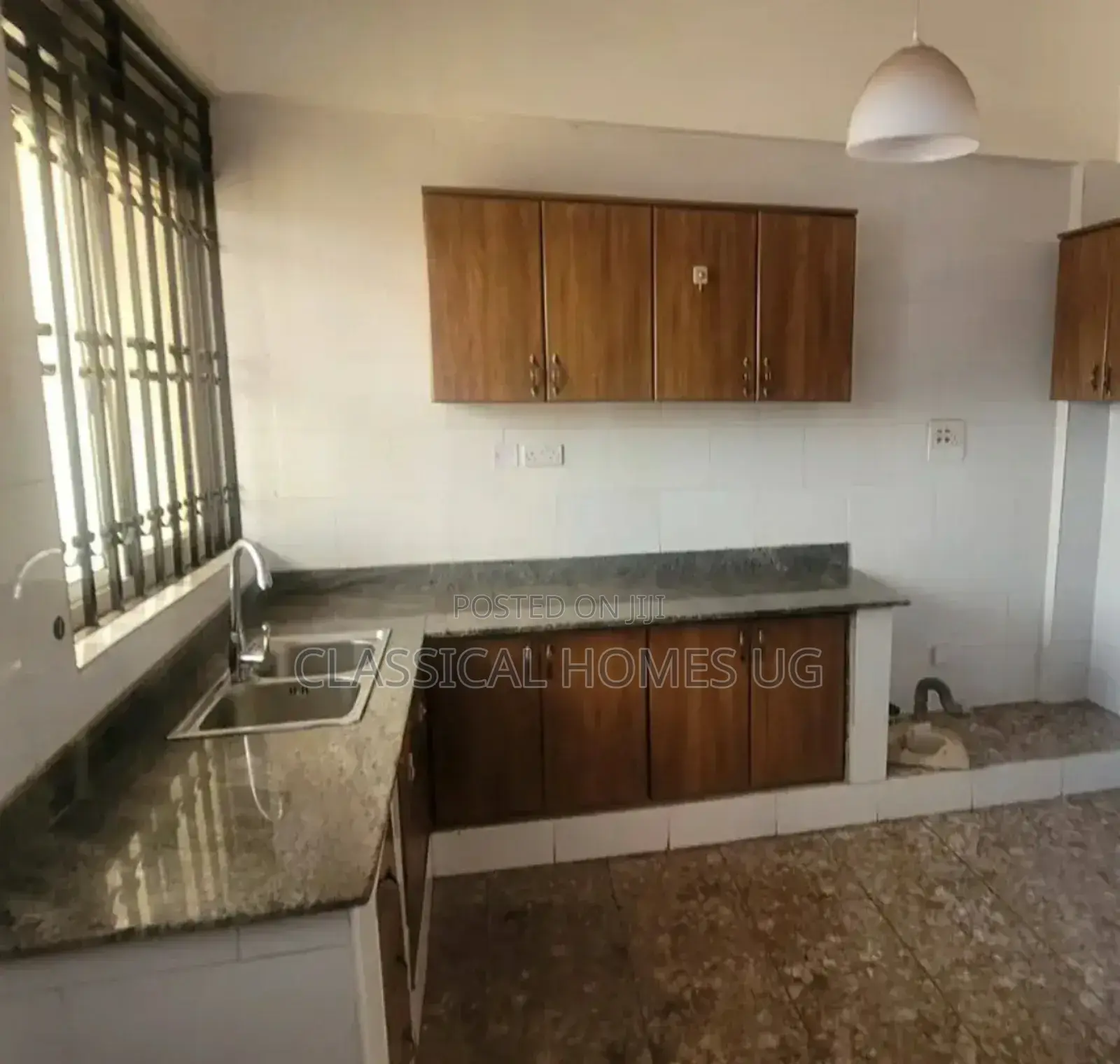 3bdrm Apartment in Mutundwe, Central Division for rent in Central Division