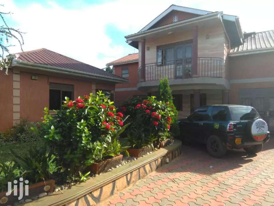 Fully Furnished Two Bedroom Apartment In Makindye For Rent in Kampala