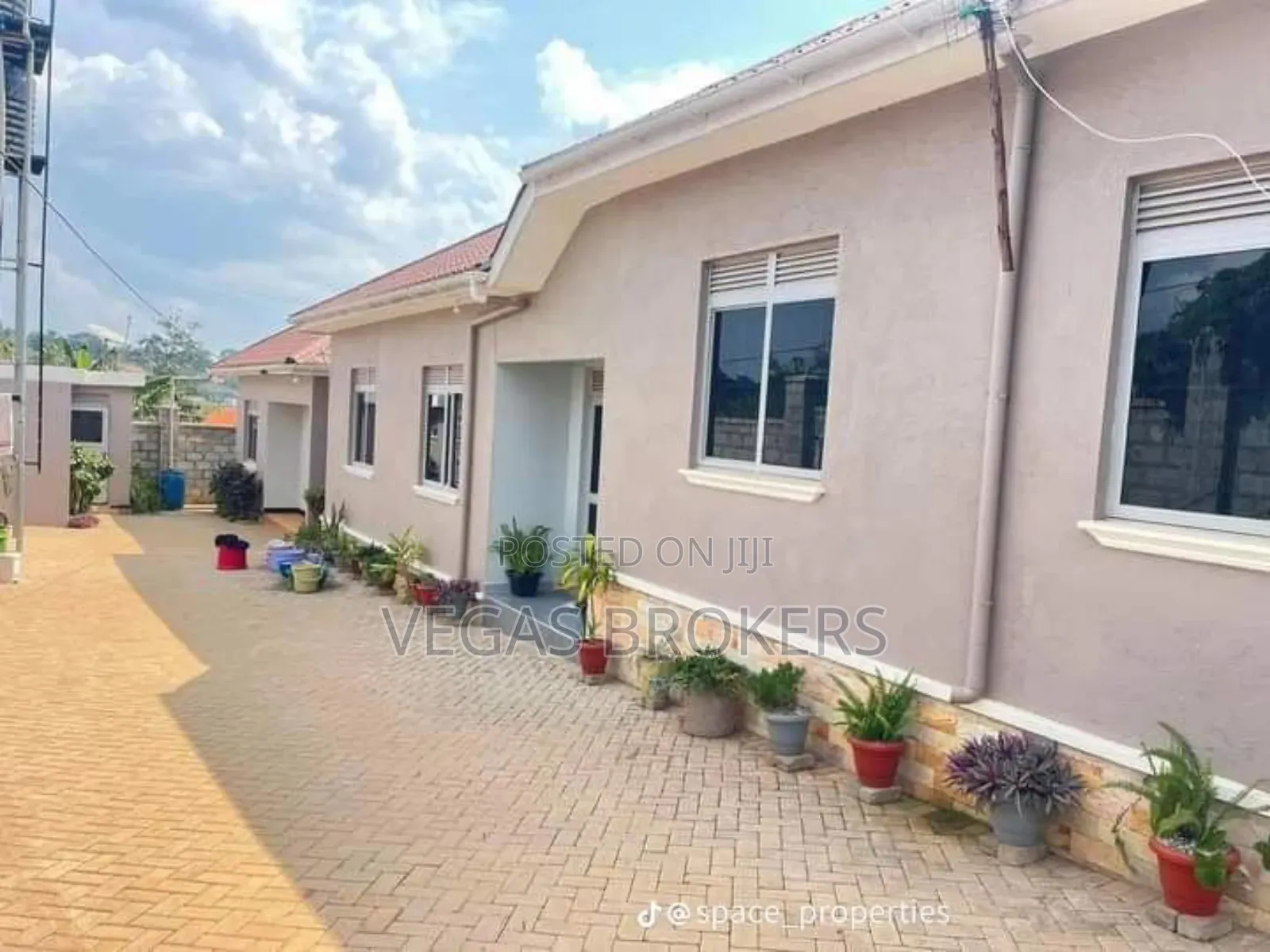 1bdrm House in Vegas Brokers, Rubaga for rent in Rubaga
