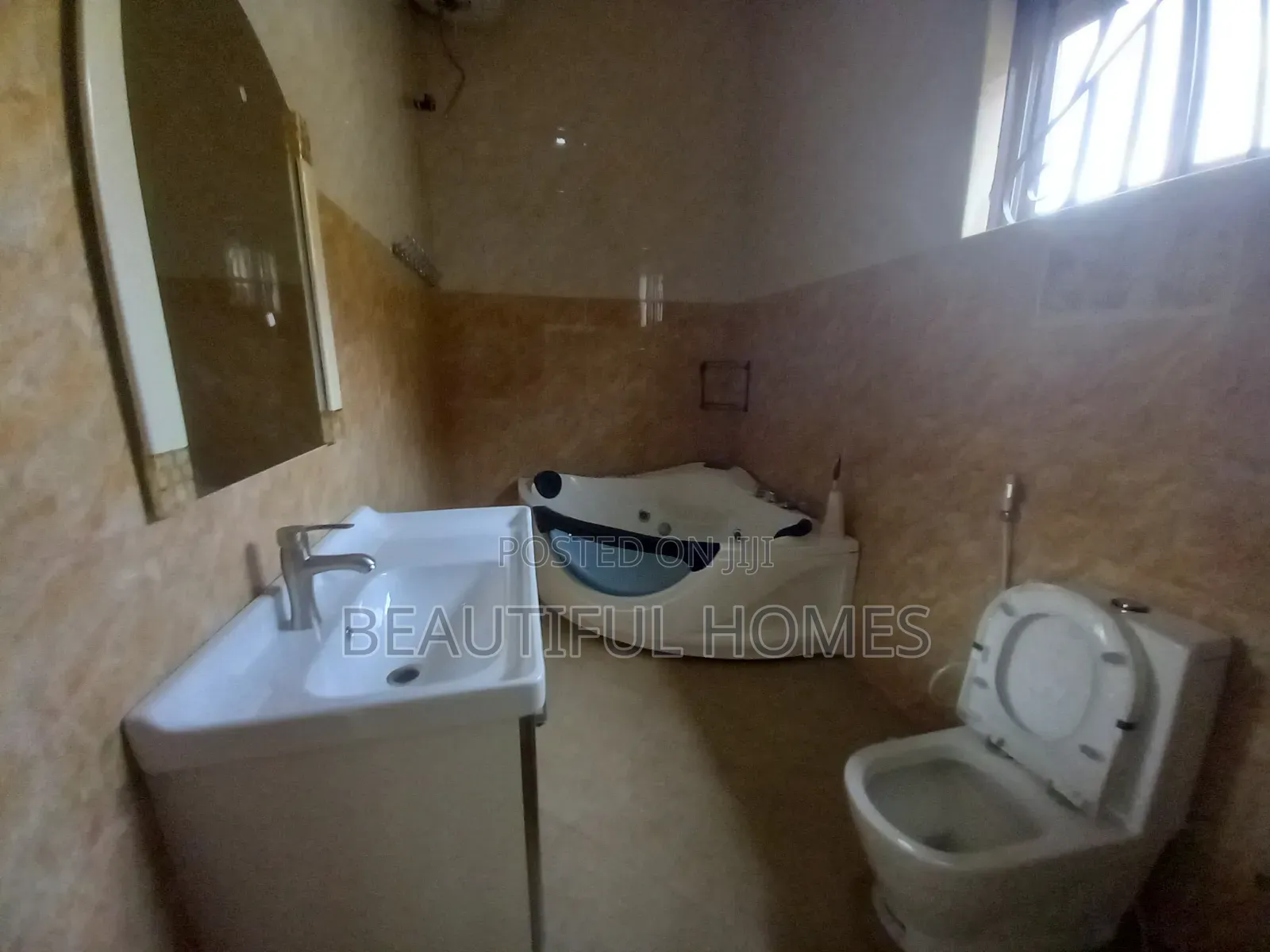 Furnished 4bdrm Bungalow in Naalya, Central Division for sale in Central Division