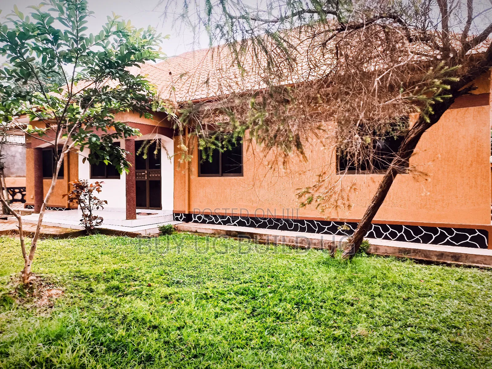 4bdrm Bungalow in Namugongo Sonde Town, Division A for sale in Division A