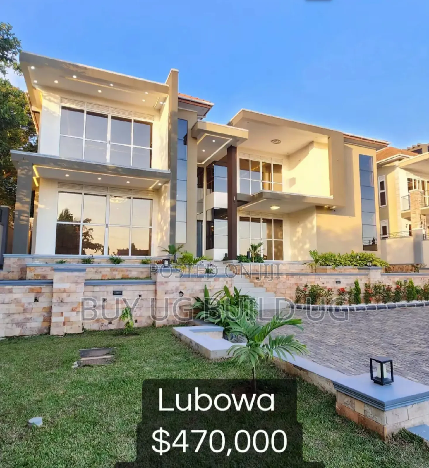 5bdrm Mansion in Lubowa Entebbe Road, Central Division for sale in Central Division