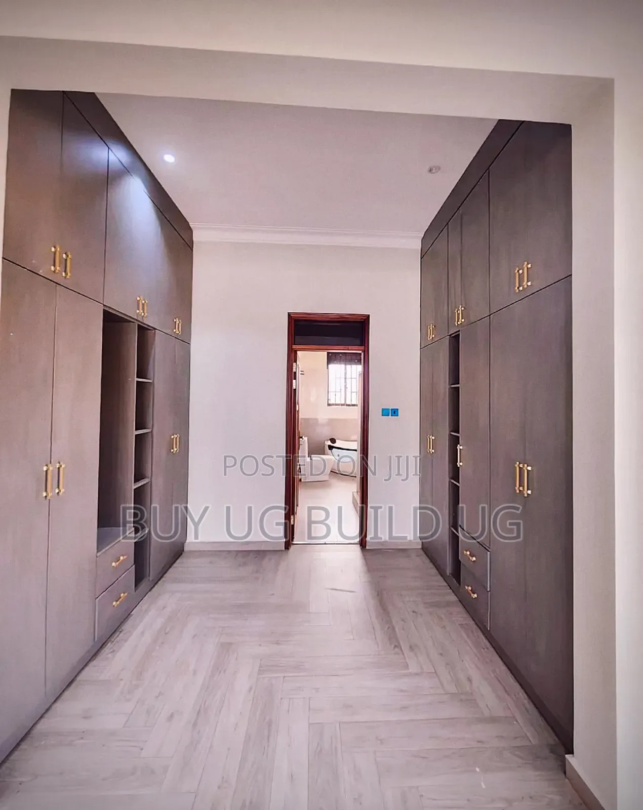 4bdrm Duplex in Najjera, Central Division for sale in Central Division