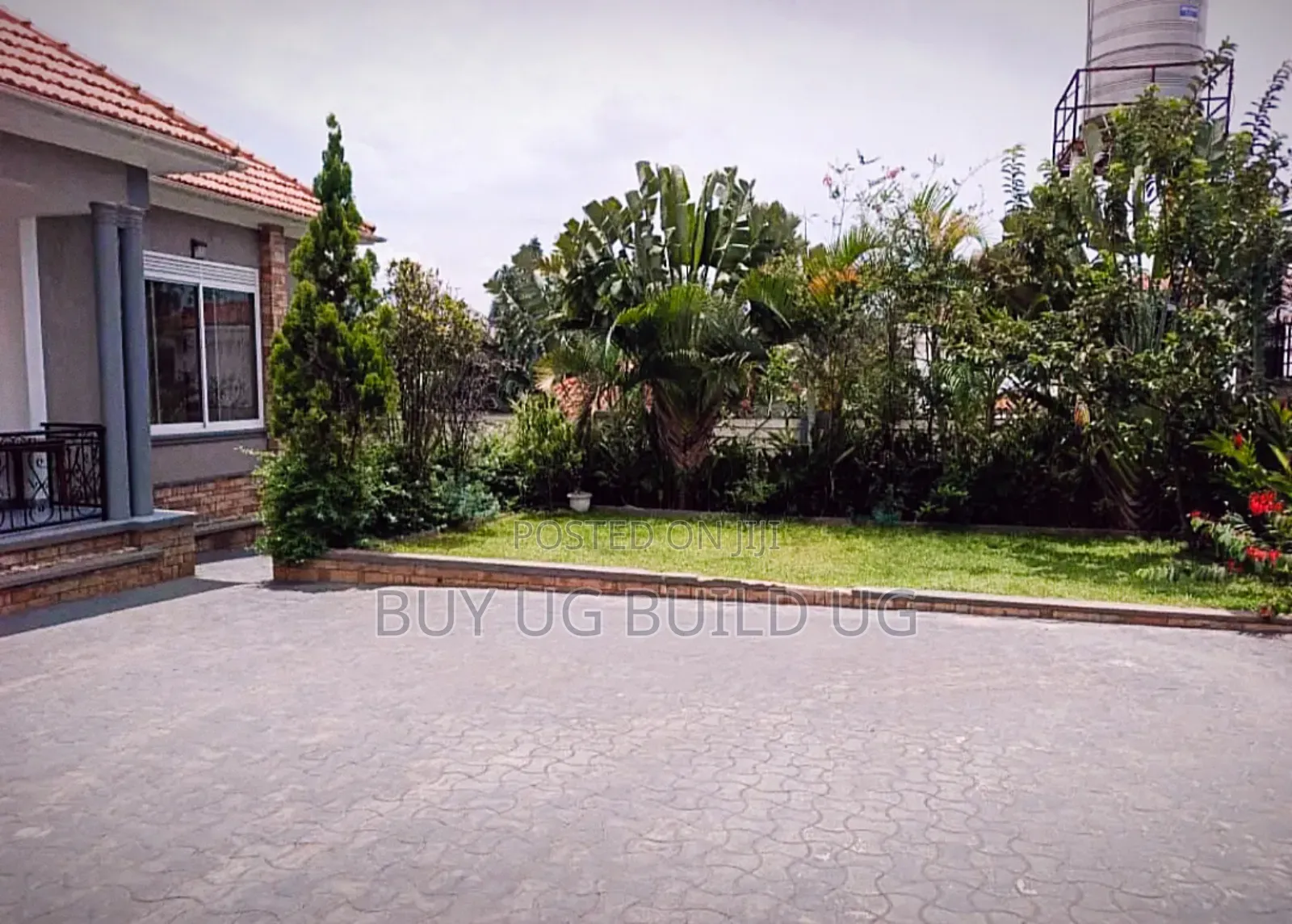 4bdrm Bungalow in Kira Mamelto Road, Central Division for sale in Central Division