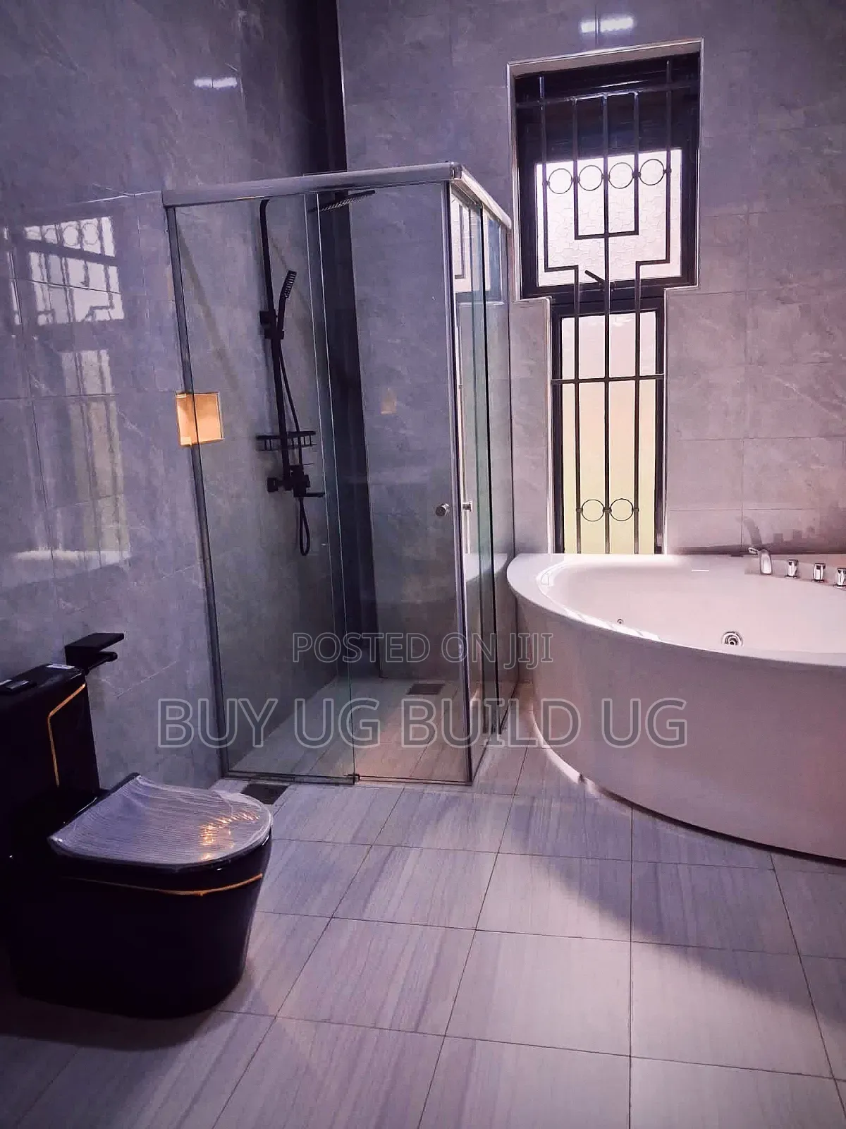 5bdrm Mansion in Kira Town, Central Division for sale in Central Division