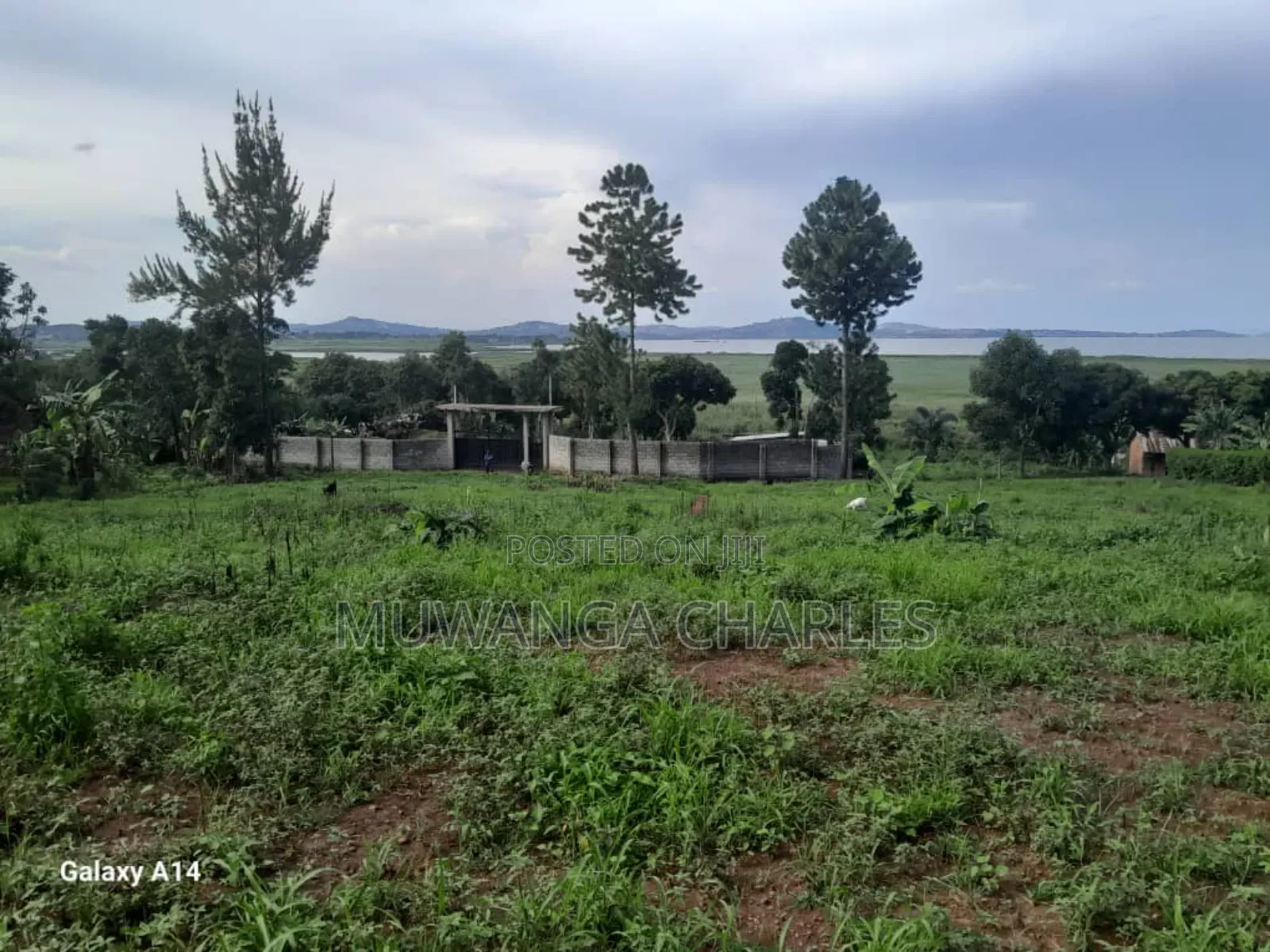 Plot on Sale in Entebbe in Wakiso / Wakiso