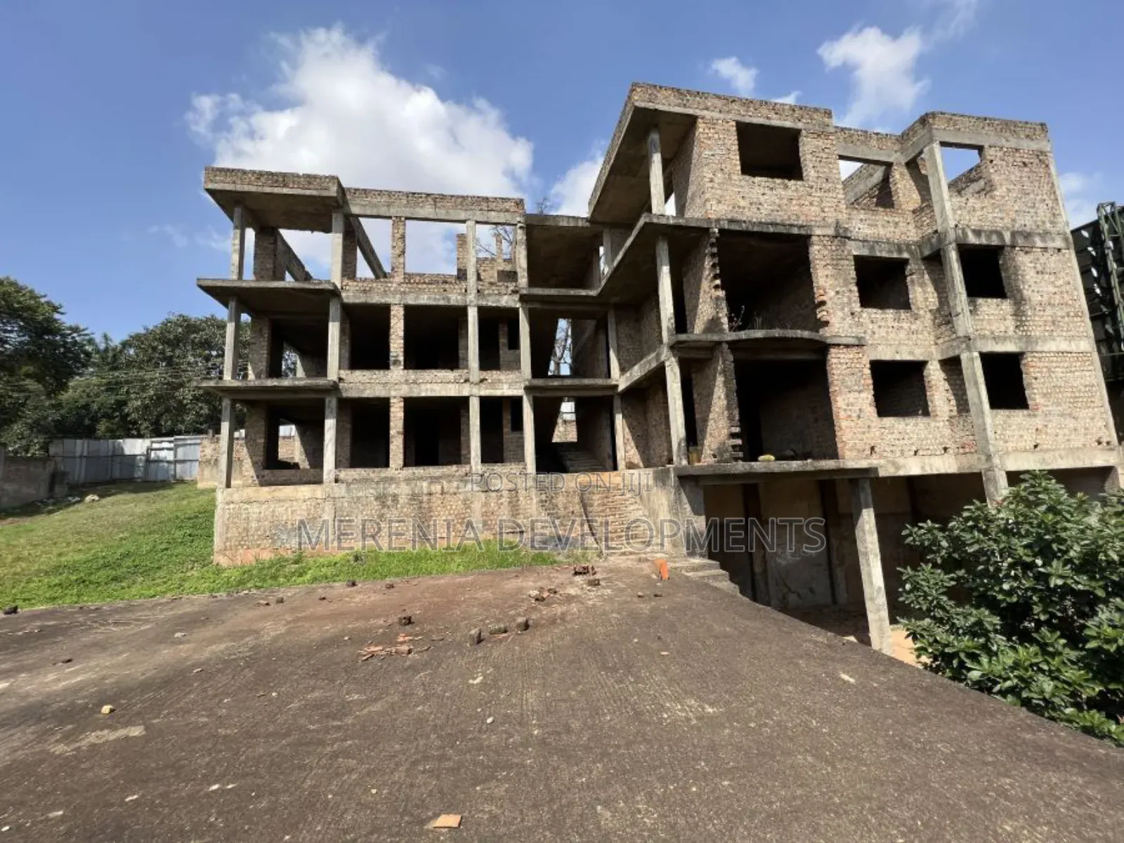 2bdrm Apartment in Kololo, Central Division for sale in Central Division