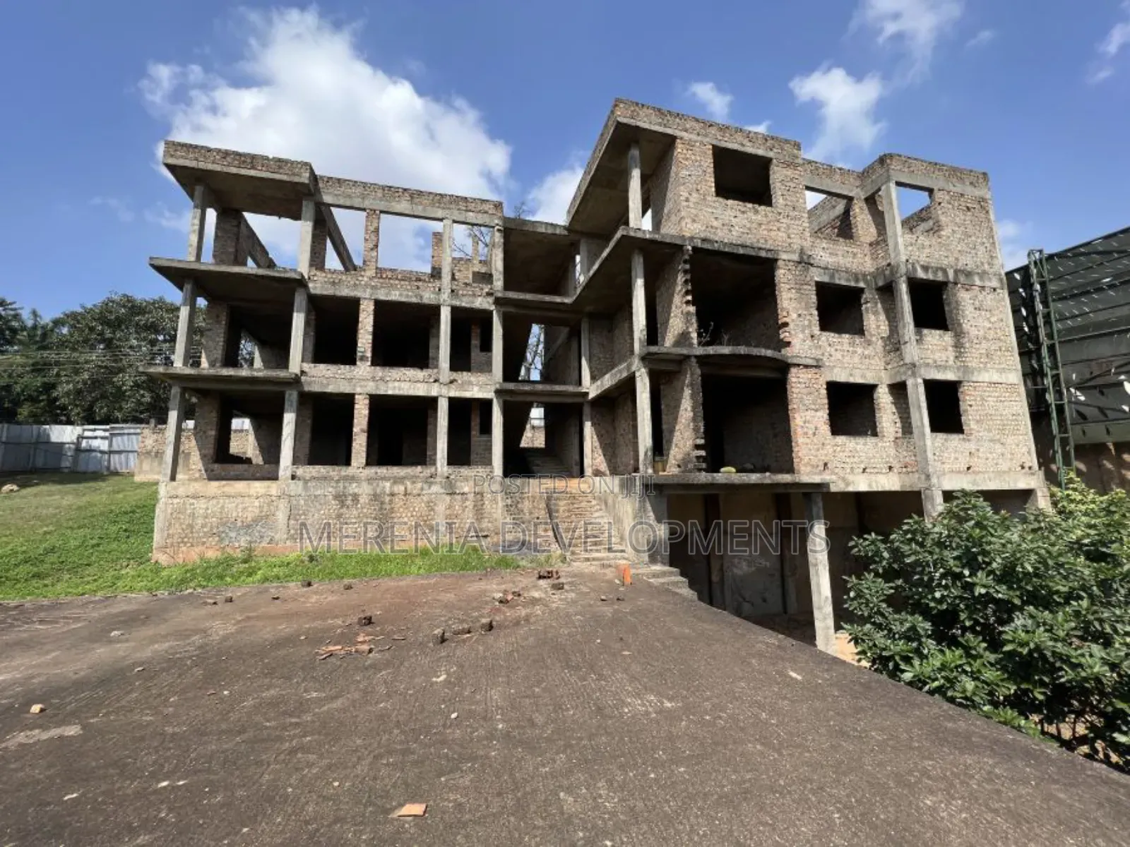 2bdrm Apartment in Kololo, Central Division for sale in Central Division