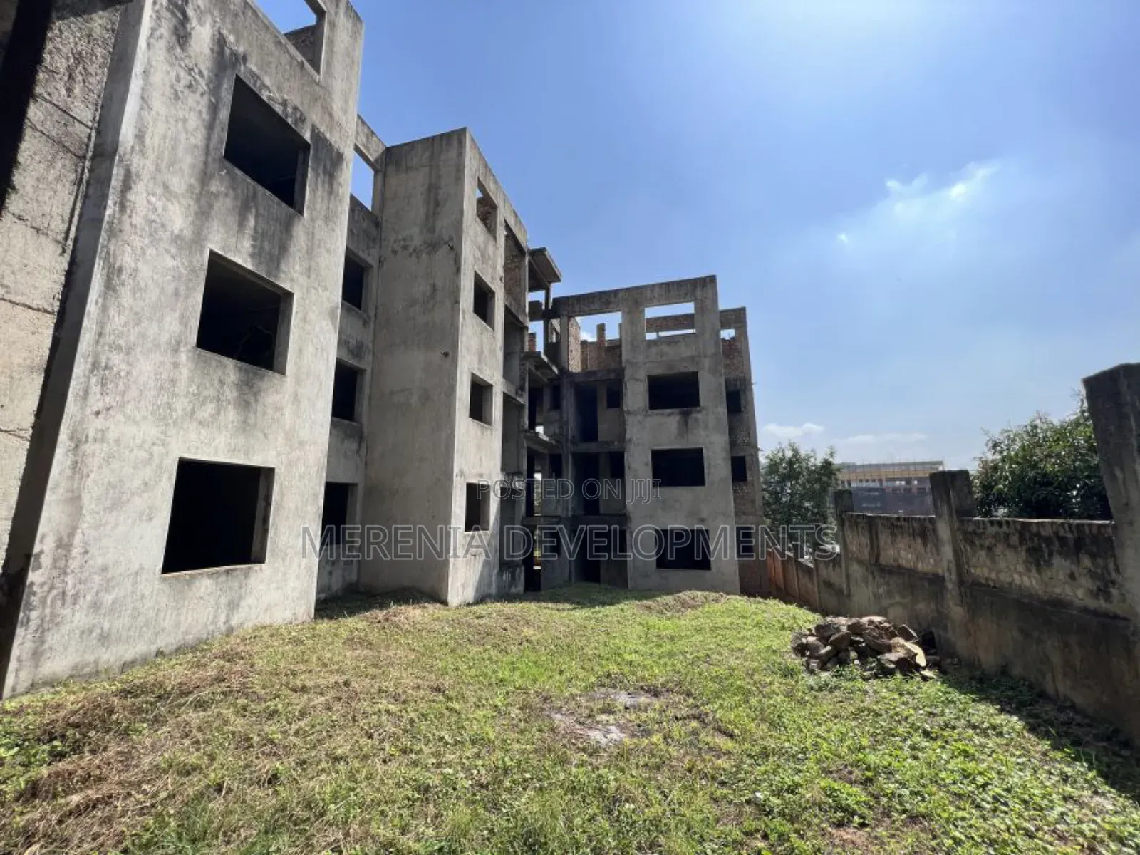 2bdrm Apartment in Kololo, Central Division for sale in Central Division