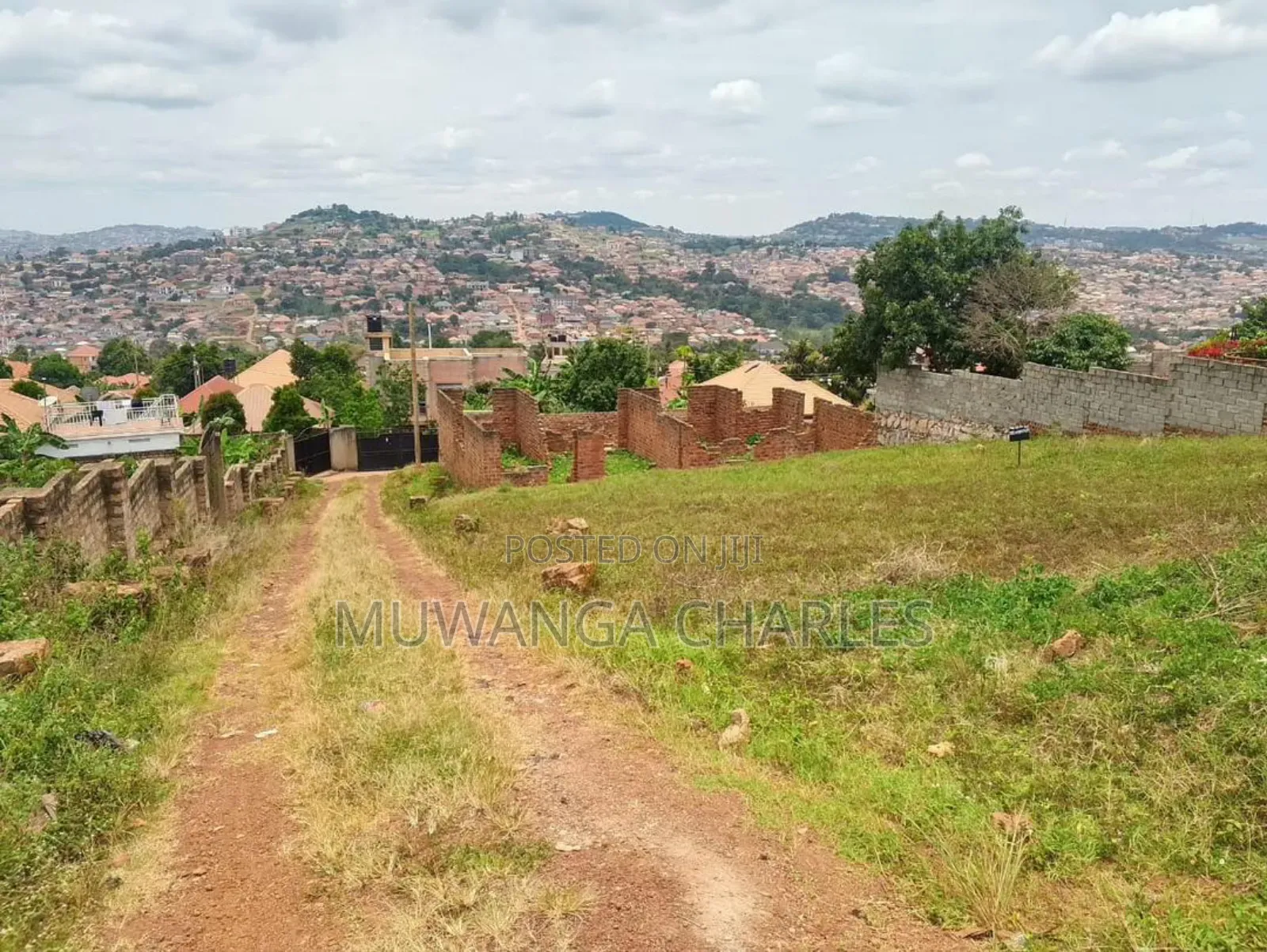 Plots on Sale in Wakiso in Wakiso / Wakiso