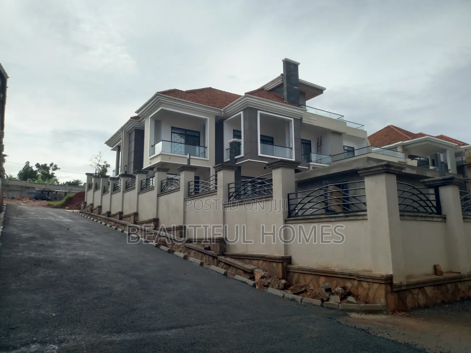 Furnished 6bdrm Duplex in Ntinda, Nakawa for sale in Nakawa