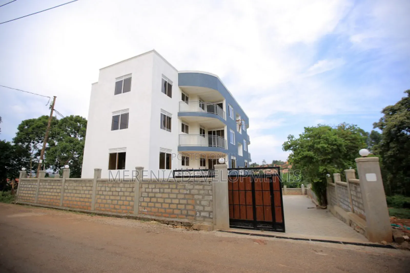 3bdrm Apartment in Kiwatule, Nakawa for sale in Nakawa