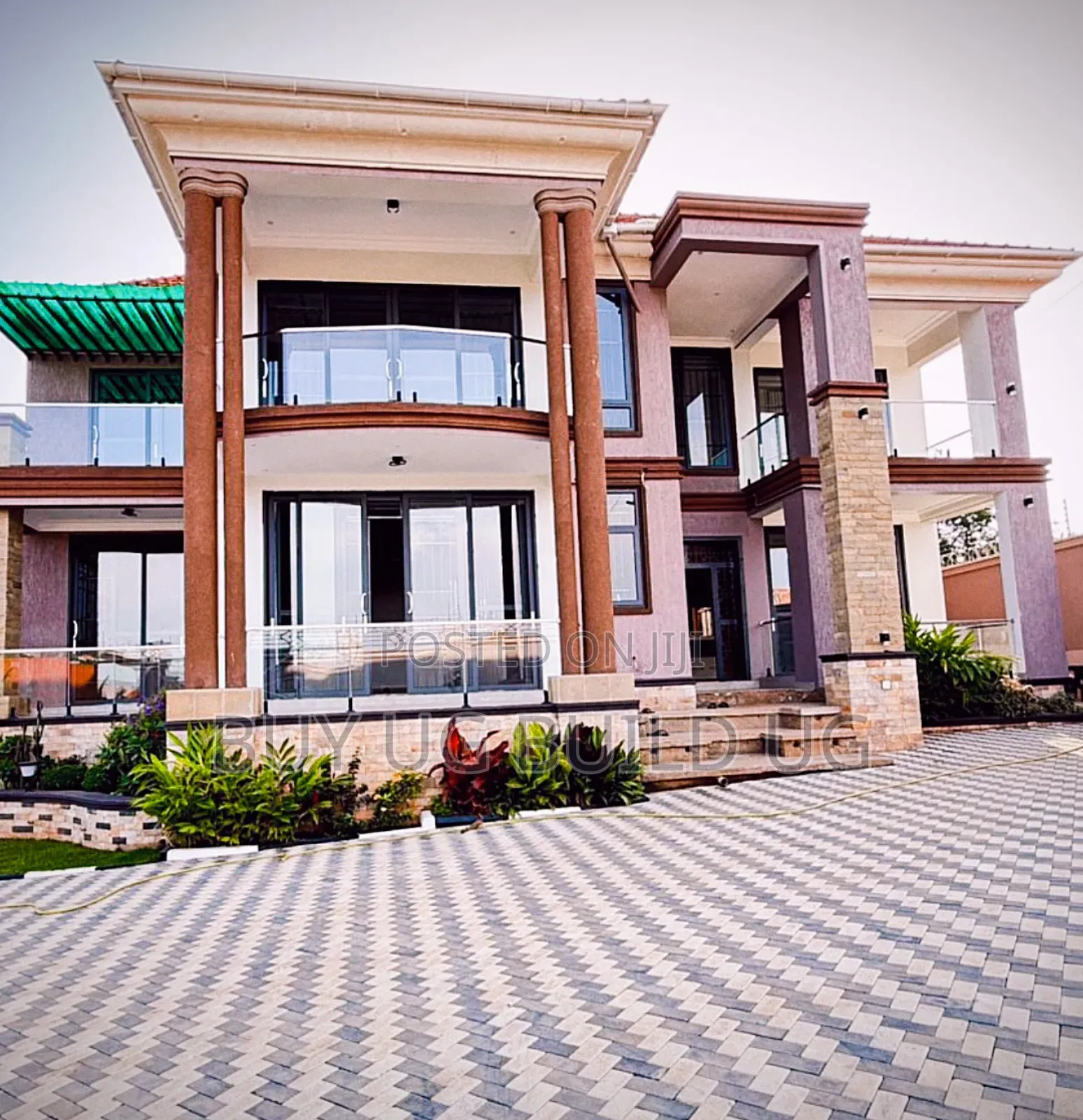 6bdrm Mansion in Kira Town for sale in Kira