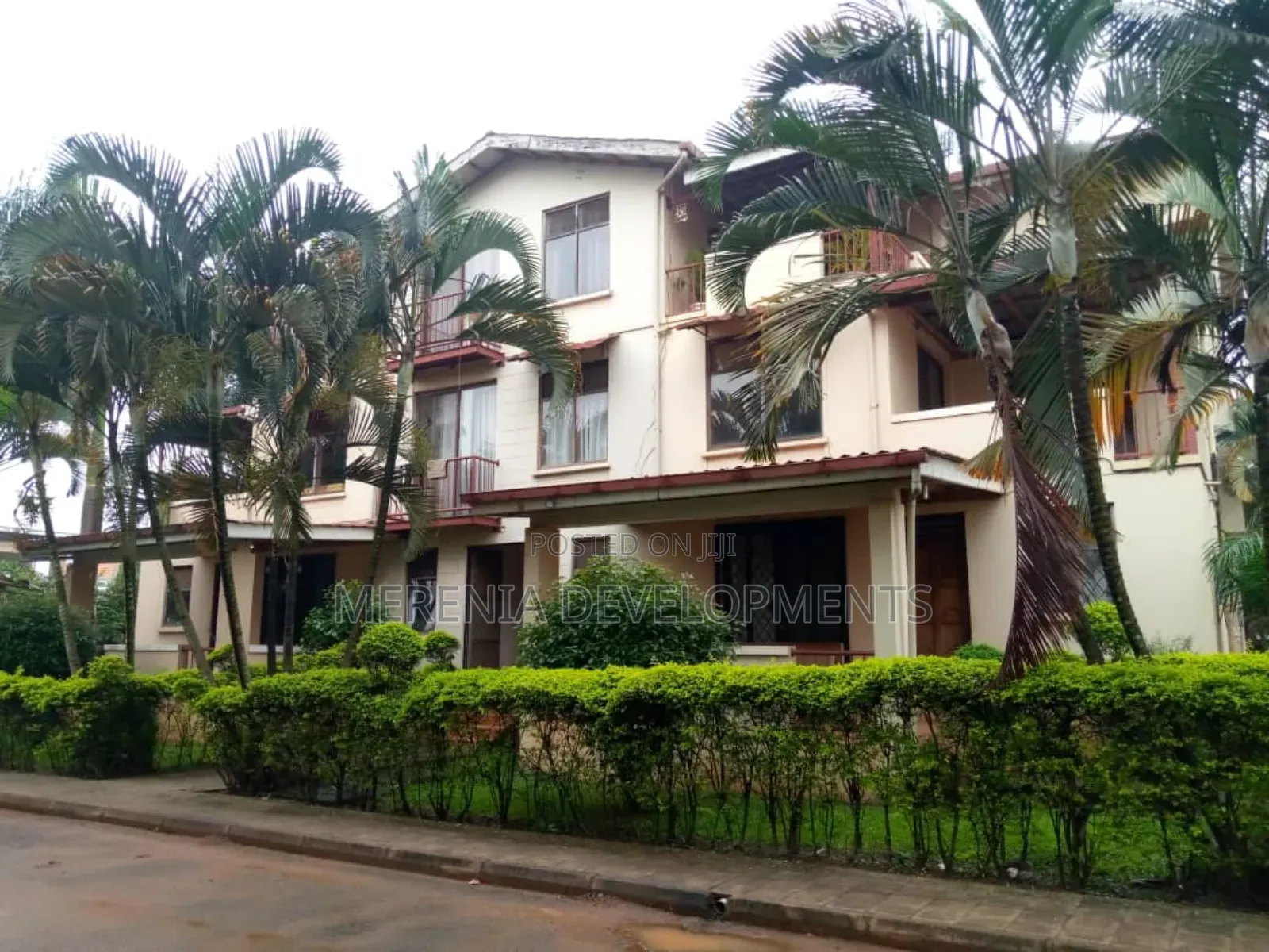3bdrm Apartment in Muyenga, Makindye for rent in Makindye