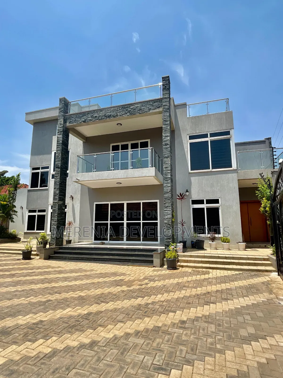 7bdrm House in Muyenga, Makindye for sale in Makindye