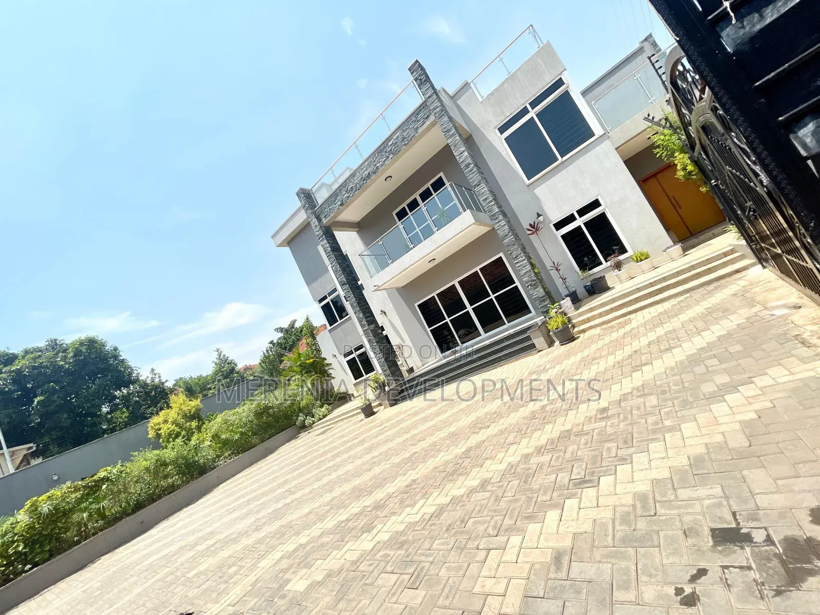 7bdrm House in Muyenga, Makindye for sale in Makindye