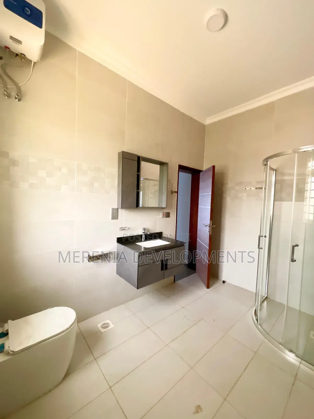 7bdrm House in Muyenga, Makindye for sale in Makindye