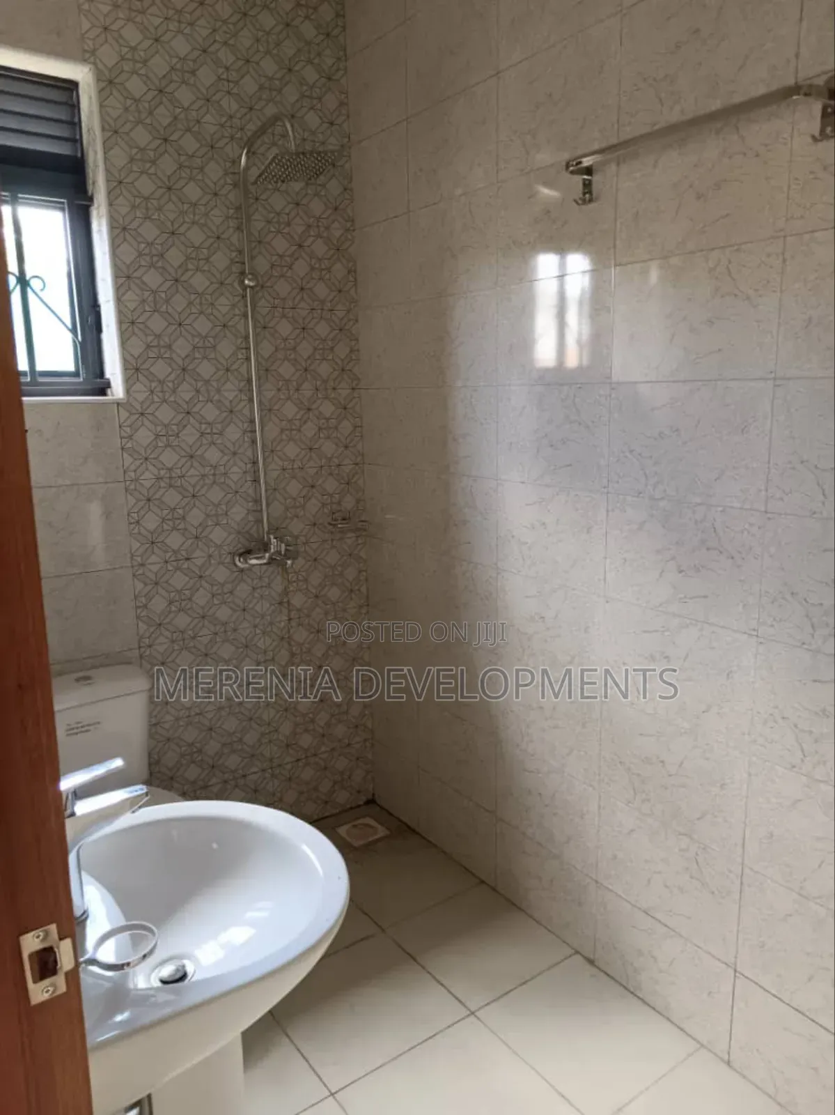 2bdrm Apartment in Muyenga, Makindye for sale in Makindye