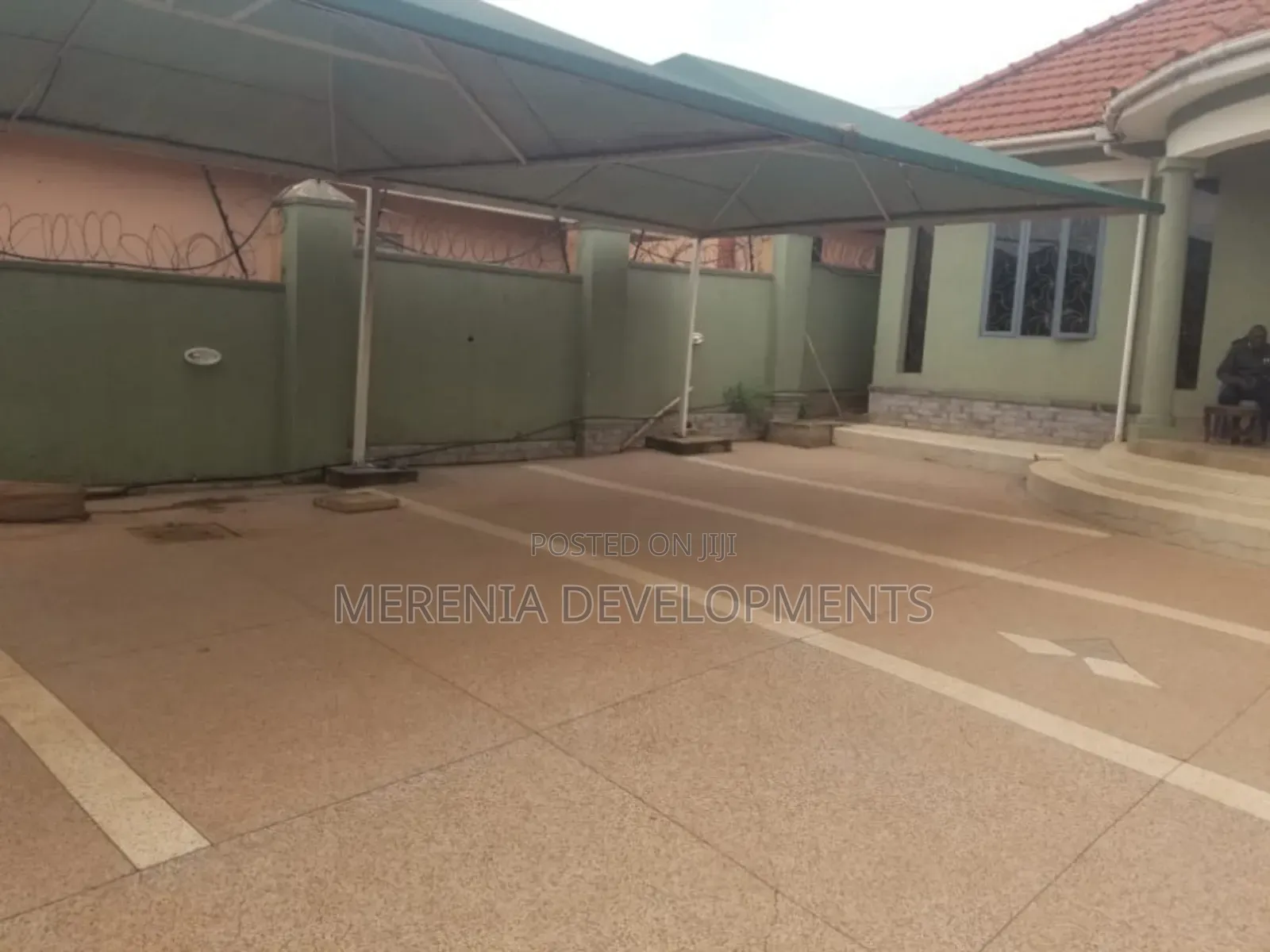 4bdrm House in Buziga, Makindye for sale in Makindye
