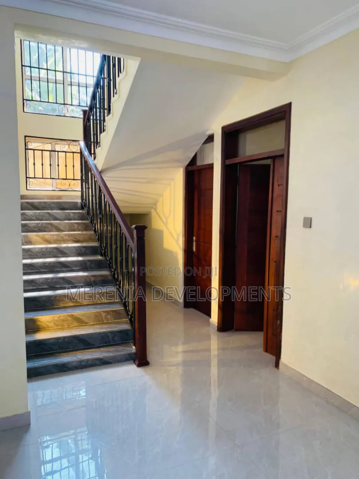 5bdrm House in Kiggo, Makindye for sale in Makindye
