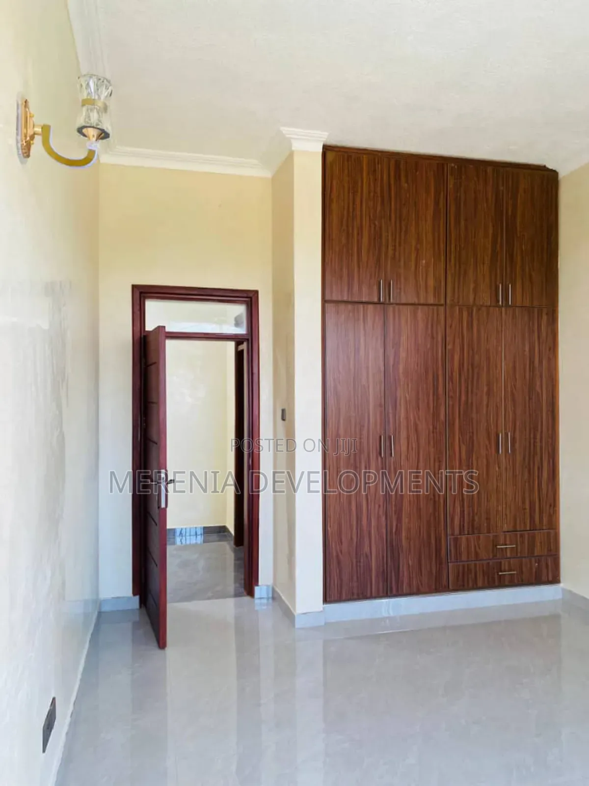 5bdrm House in Kiggo, Makindye for sale in Makindye