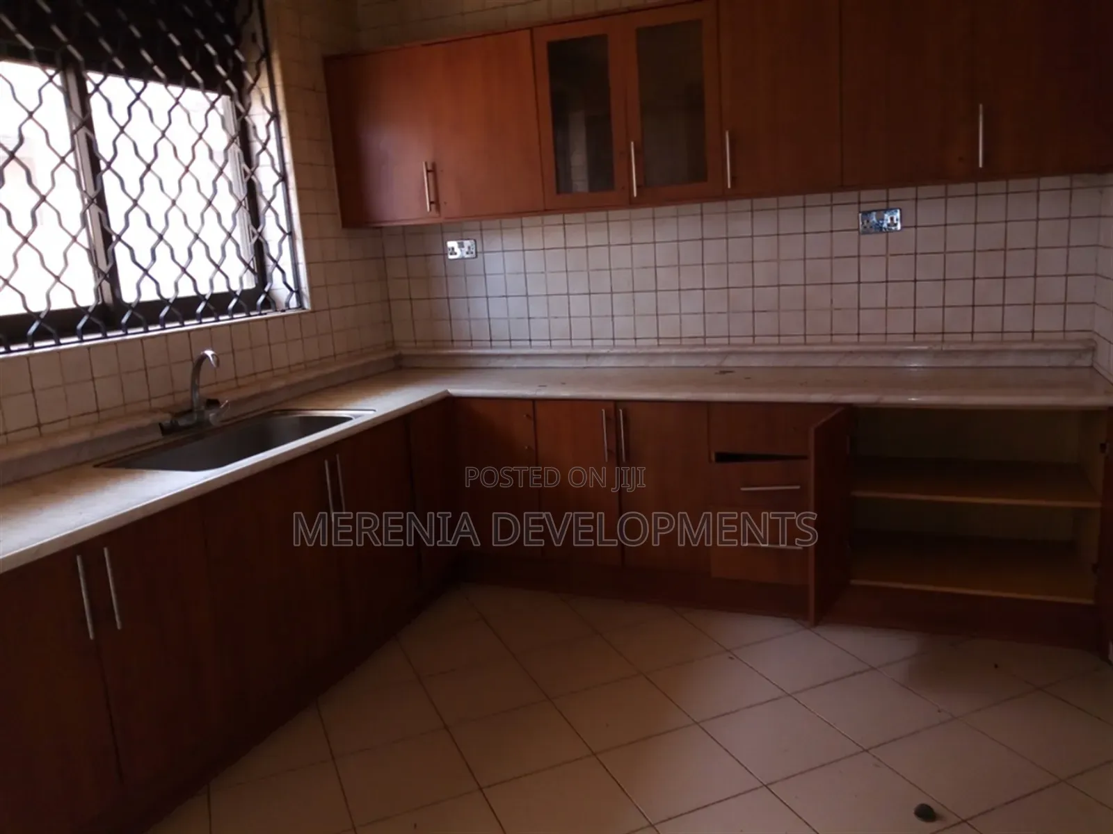 3bdrm Apartment in Munyonyo, Makindye for rent in Makindye
