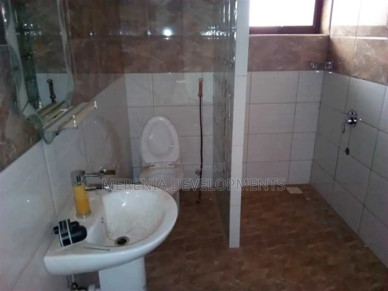 3bdrm Apartment in Bugoloobi, Central Division for rent in Central Division