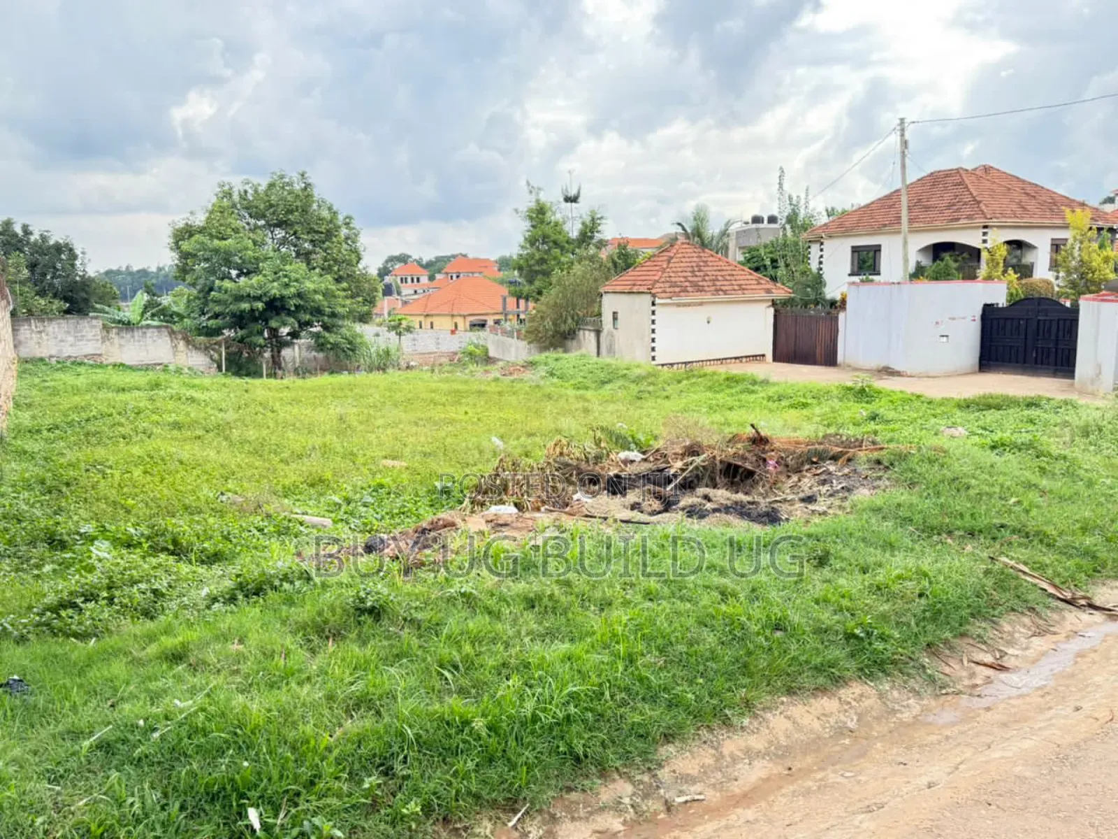 25 Decimals Kira Town 250m Private Mailo Land Title in Kira