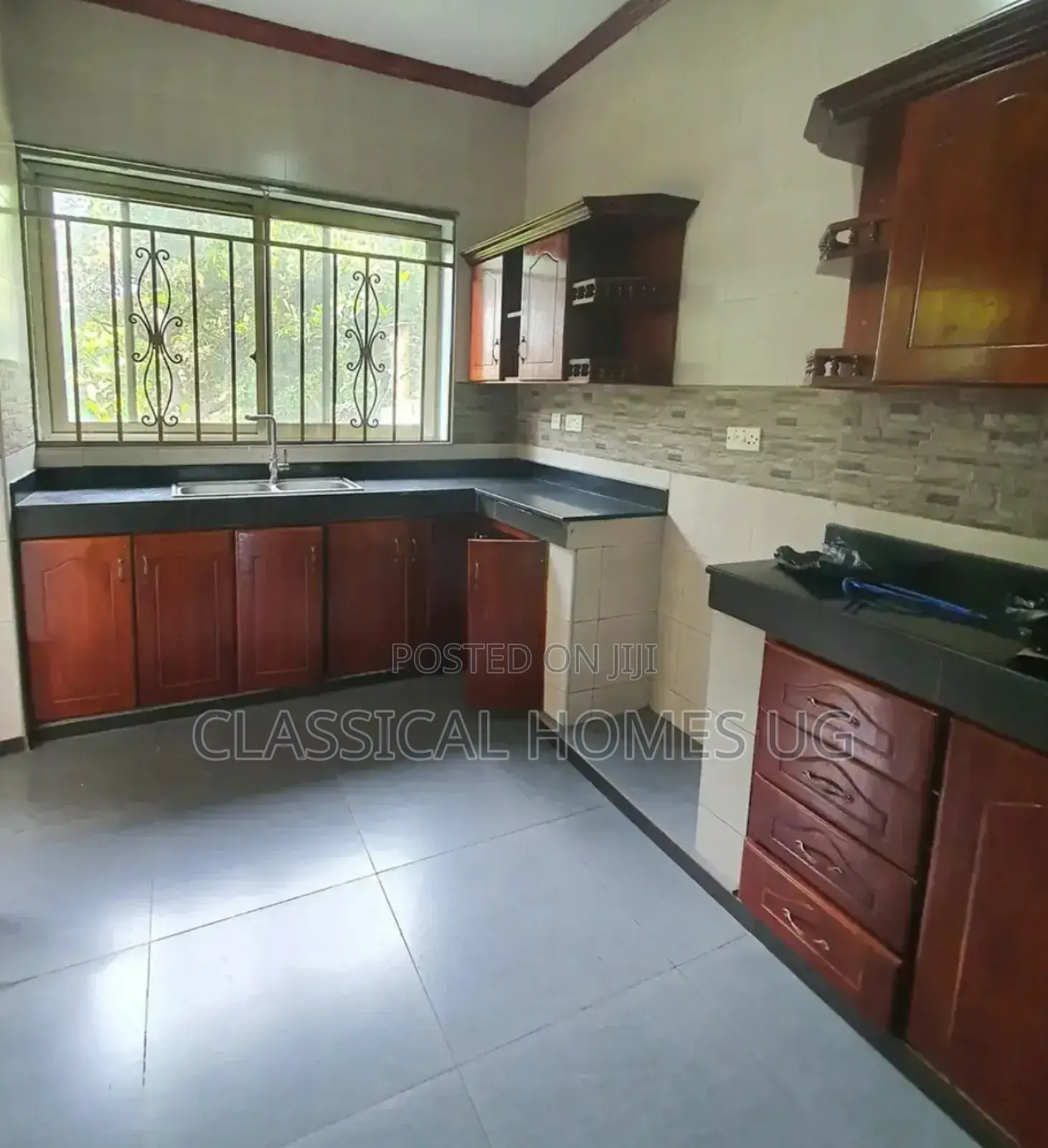 3bdrm Apartment in Naalya, Central Division for rent in Central Division
