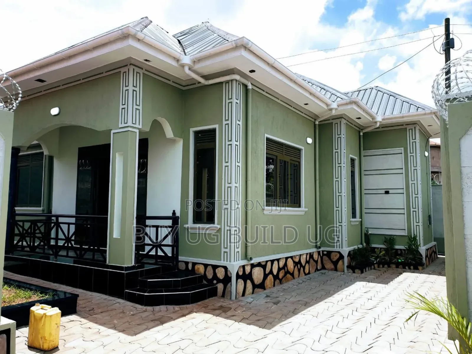 3bdrm Bungalow in Seguku Katale, Central Division for sale in Central Division