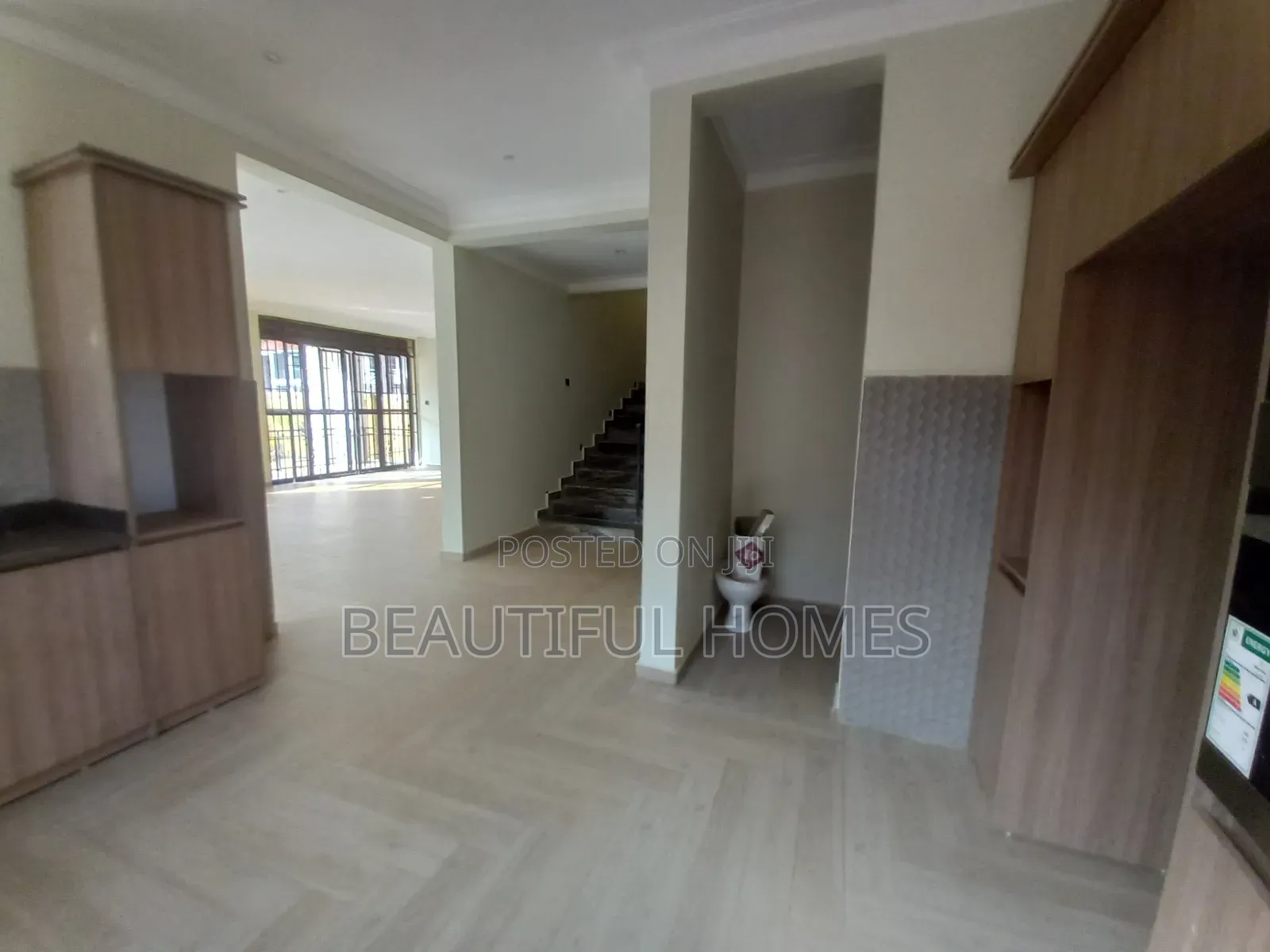 Furnished 5bdrm House in Kira for sale in Kira