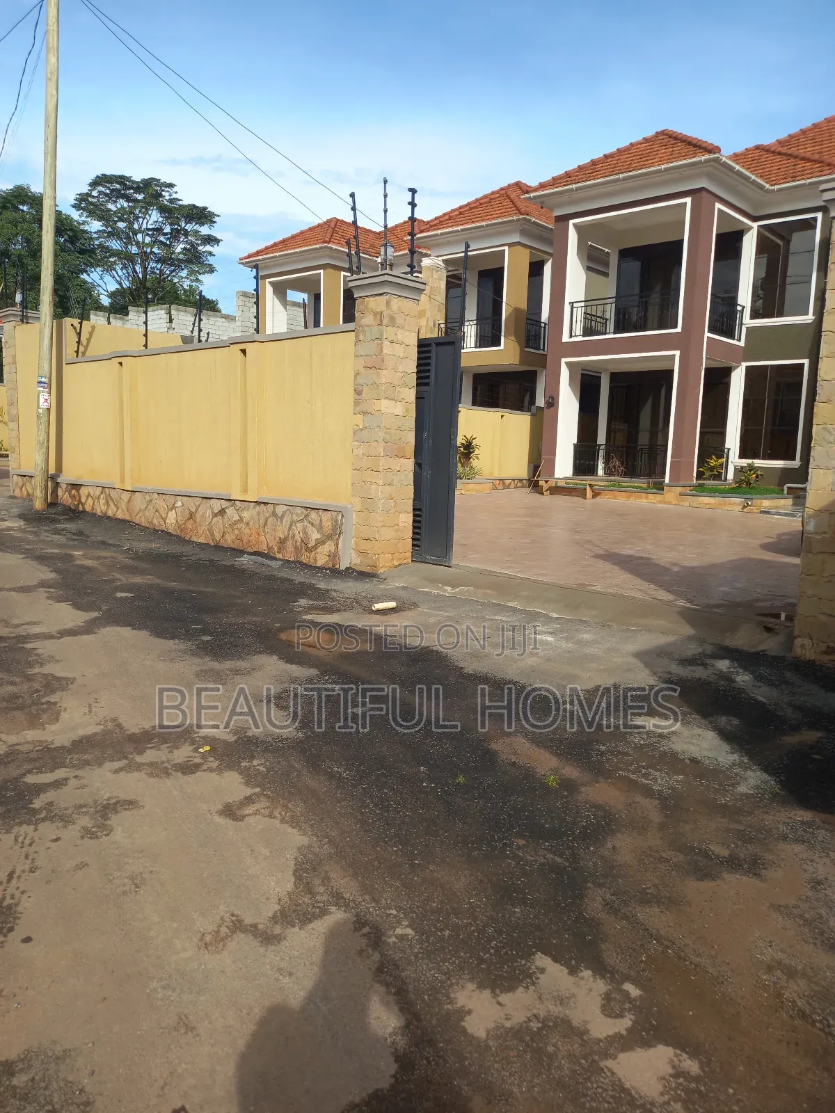 Furnished 5bdrm House in Kira for sale in Kira