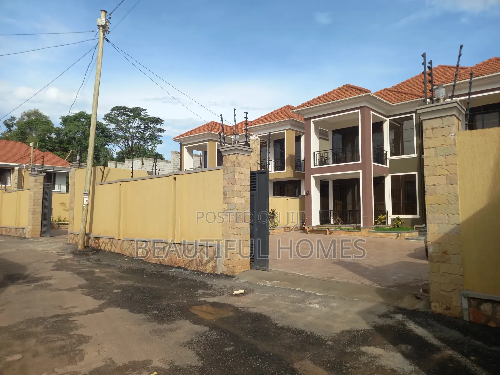 Furnished 5bdrm Duplex in Kira, Central Division for sale in Central Division
