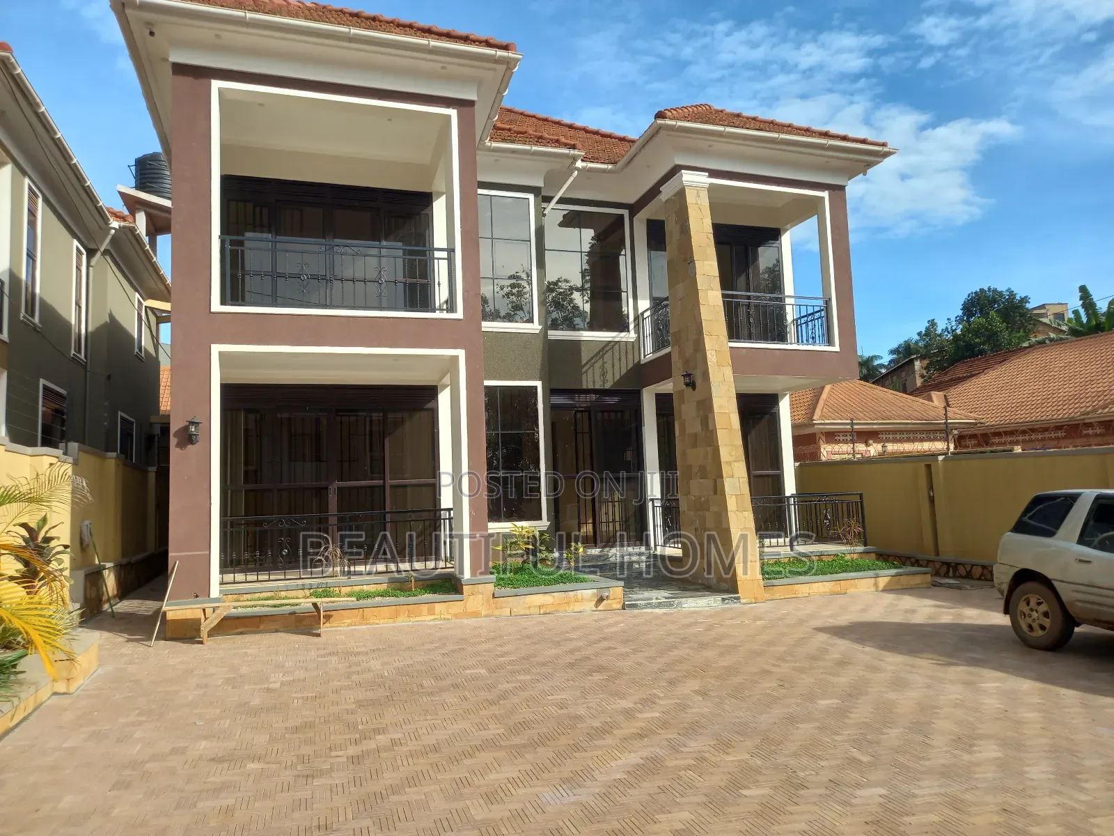 Furnished 5bdrm Duplex in Kira, Central Division for sale in Central Division