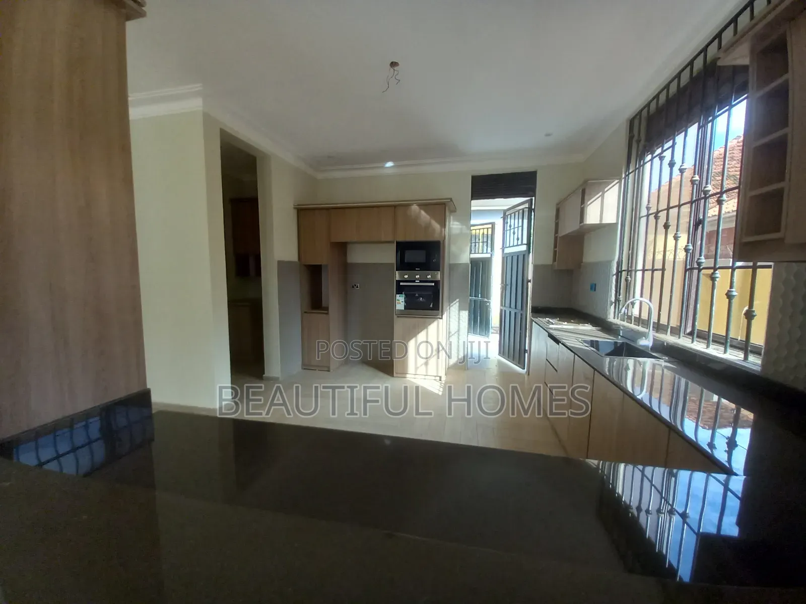 Furnished 5bdrm Duplex in Kira, Central Division for sale in Central Division