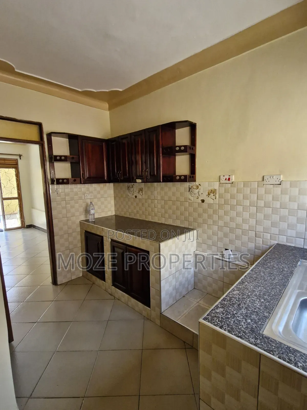 2bdrm Bungalow in Kyaliwajala, Central Division for rent in Central Division