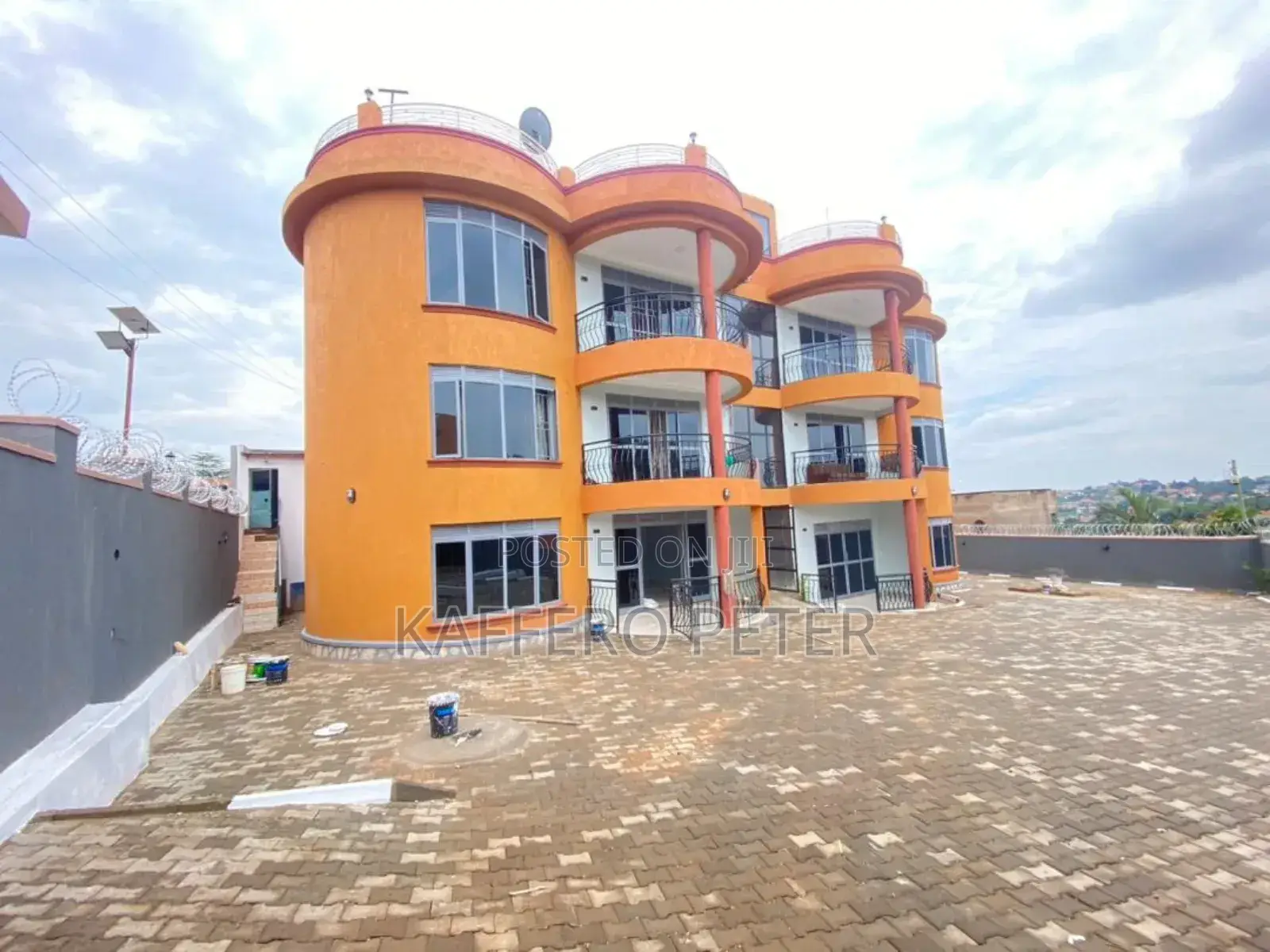 2bdrm House in Kisaasi, Central Division for rent in Central Division