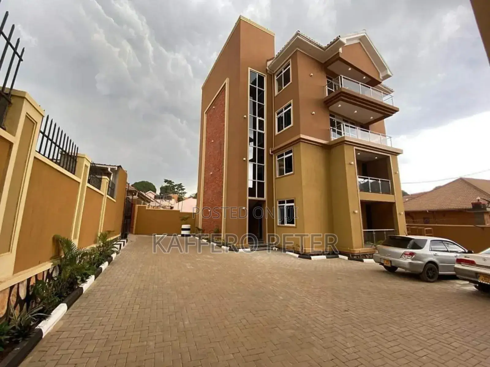 2bdrm House in Kisaasi, Central Division for rent in Central Division