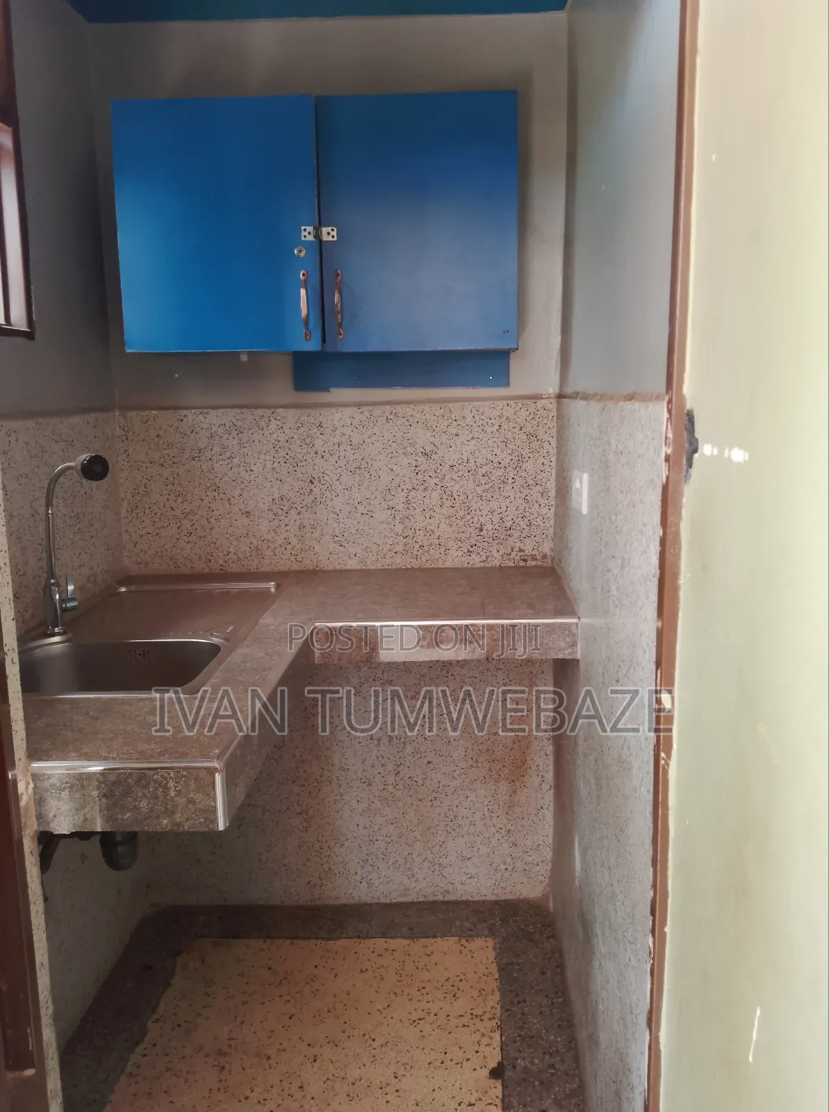 1bdrm Apartment in Kawuku Entebbe Road, Central Division for rent in Central Division
