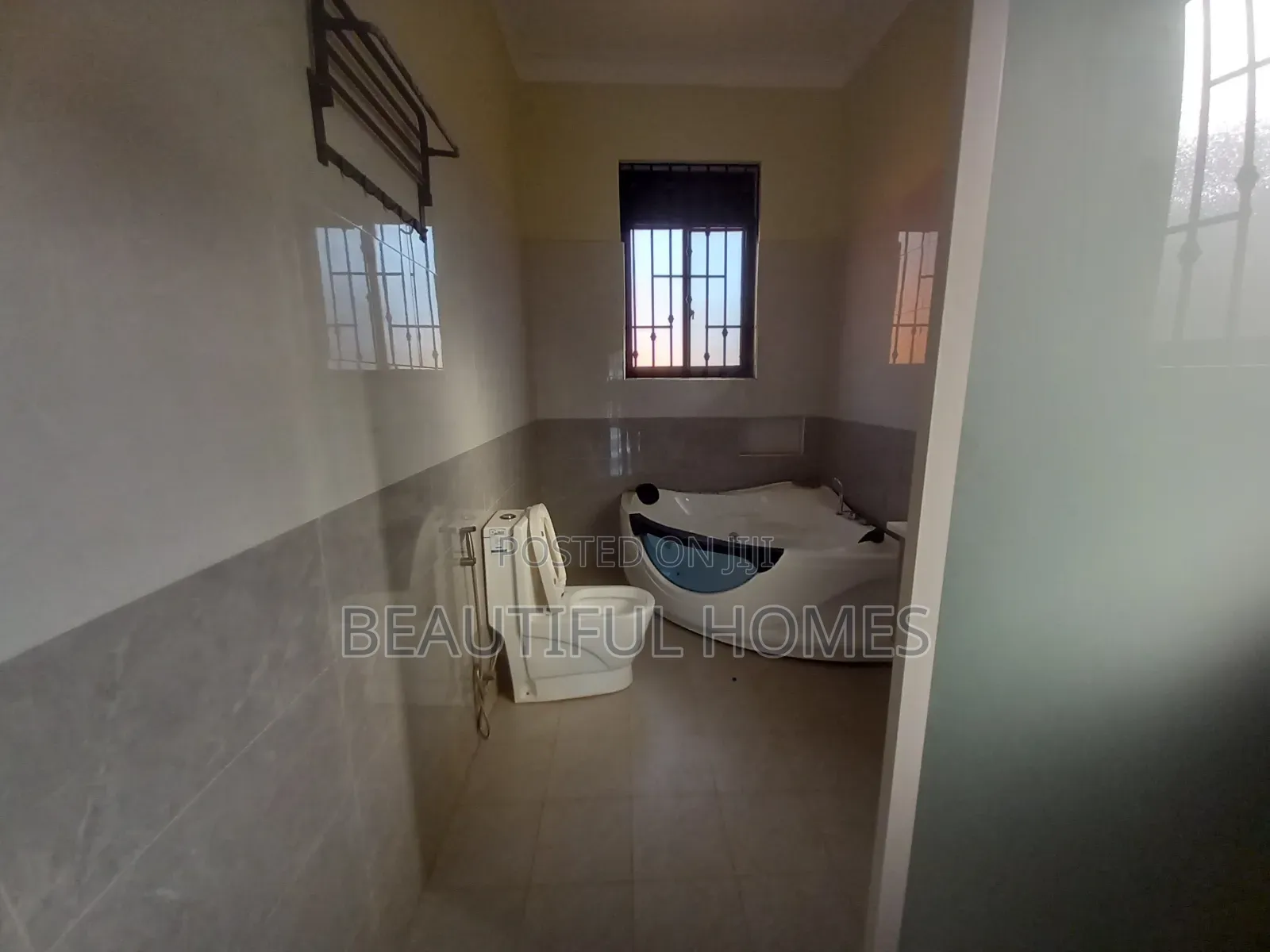 Furnished 5bdrm Mansion in Kira, Central Division for sale in Central Division