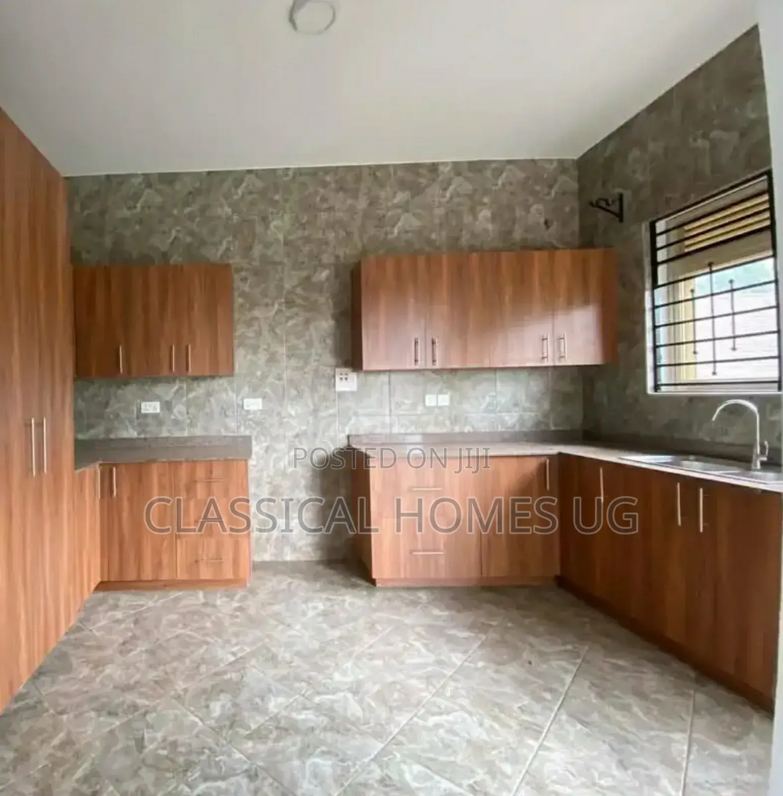 3bdrm Apartment in Lubowa Entebbe Road, Central Division for rent in Central Division