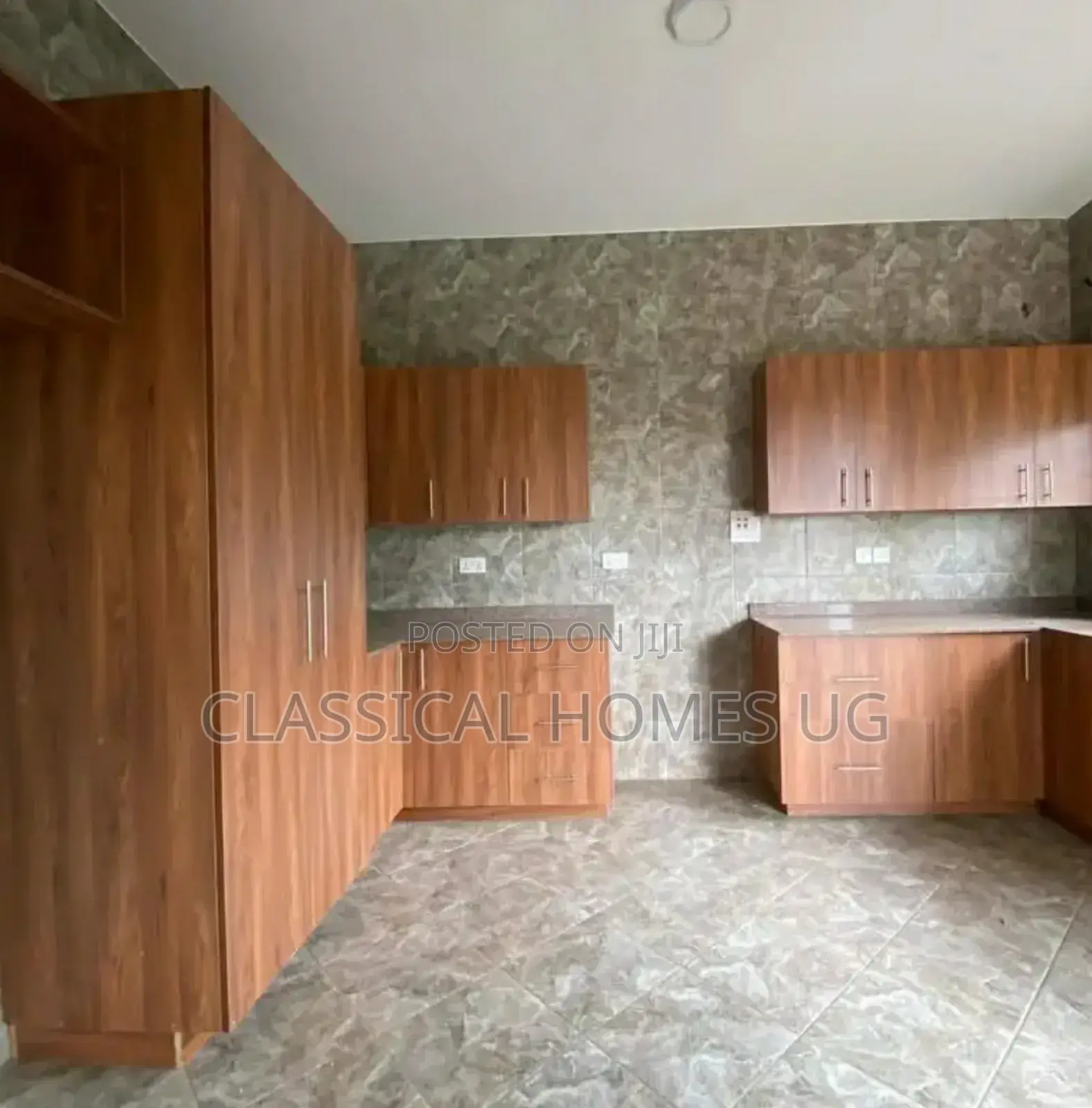 3bdrm Apartment in Lubowa Entebbe Road, Central Division for rent in Central Division