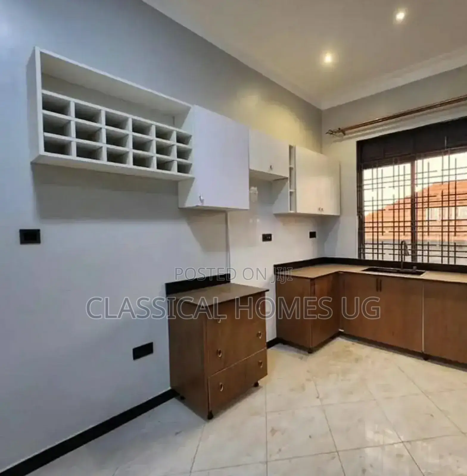 3bdrm Apartment in Lubowa Entebbe Road, Central Division for rent in Central Division