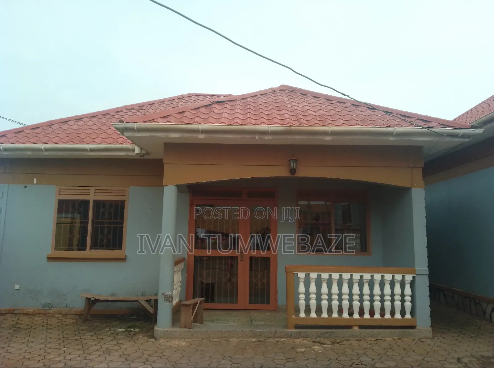 3bdrm Bungalow in Kawuku Entebbe Rd, Central Division for rent in Central Division