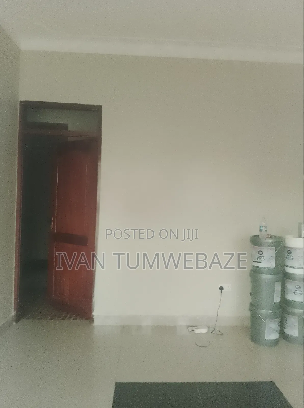 3bdrm Bungalow in Kawuku Entebbe Rd, Central Division for rent in Central Division