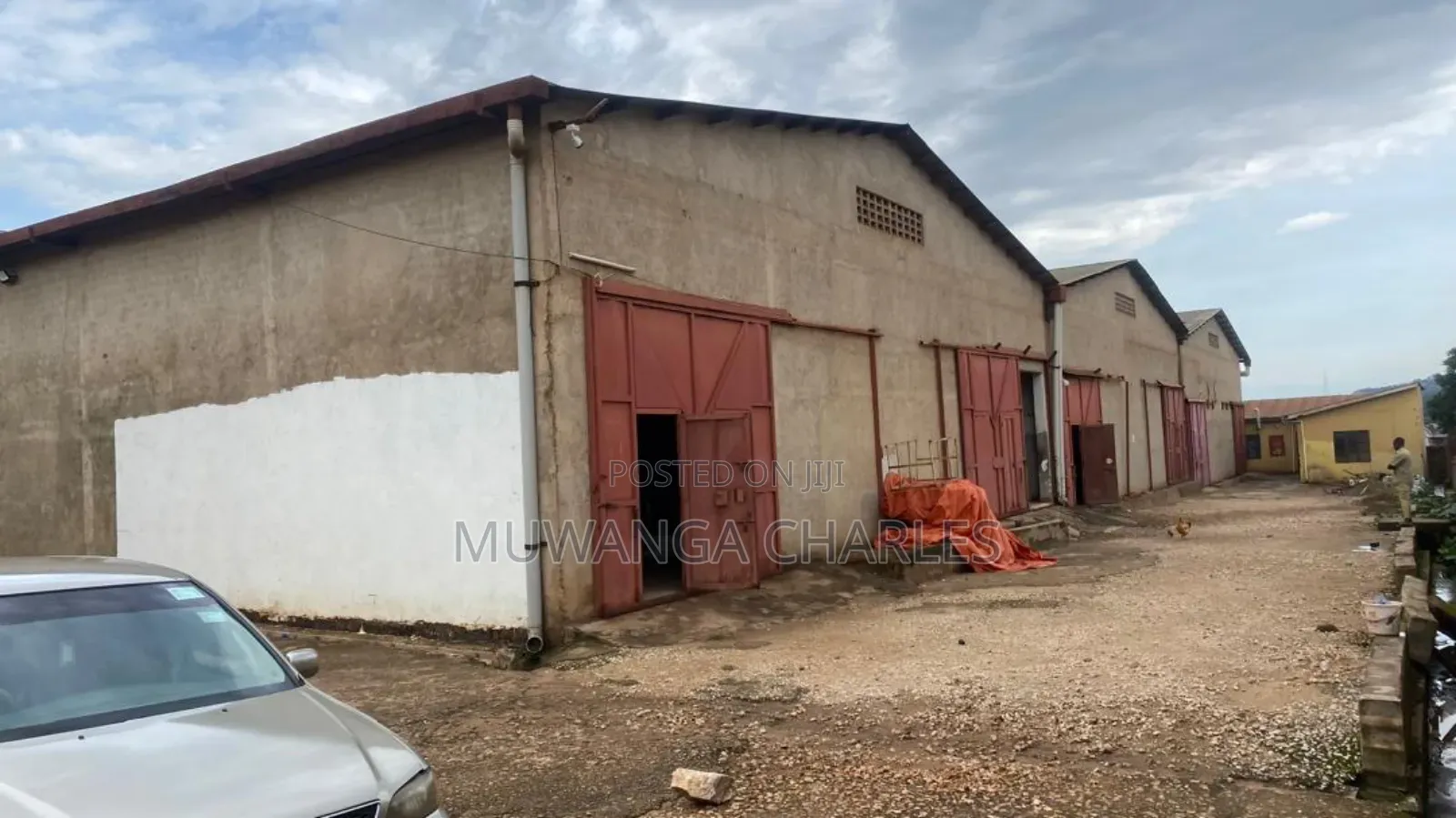 Warehouse on Sale Gayaza Road Mpererwe in Kawempe