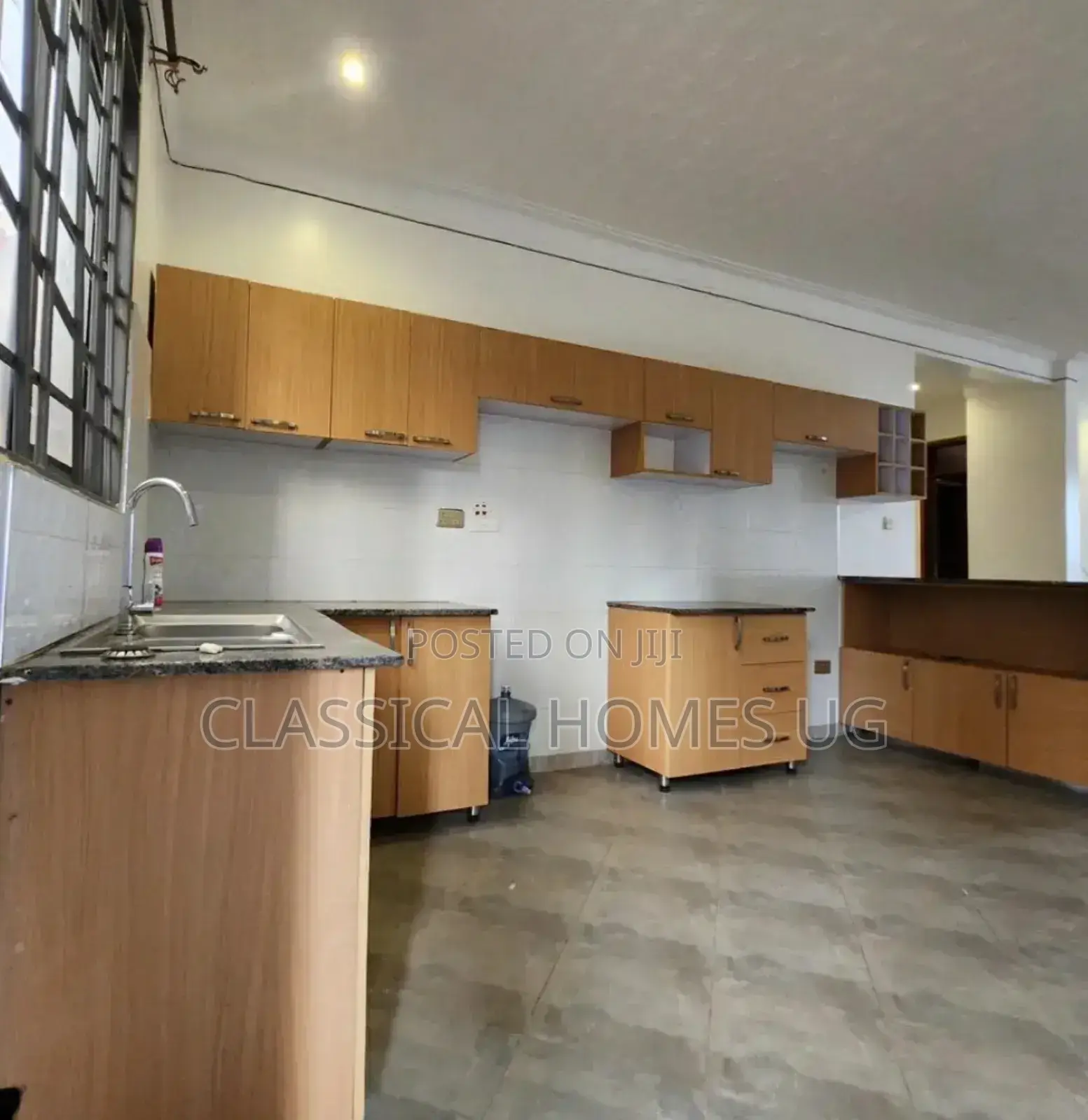 3bdrm Apartment in Lubowa Entebbe Road, Central Division for rent in Central Division