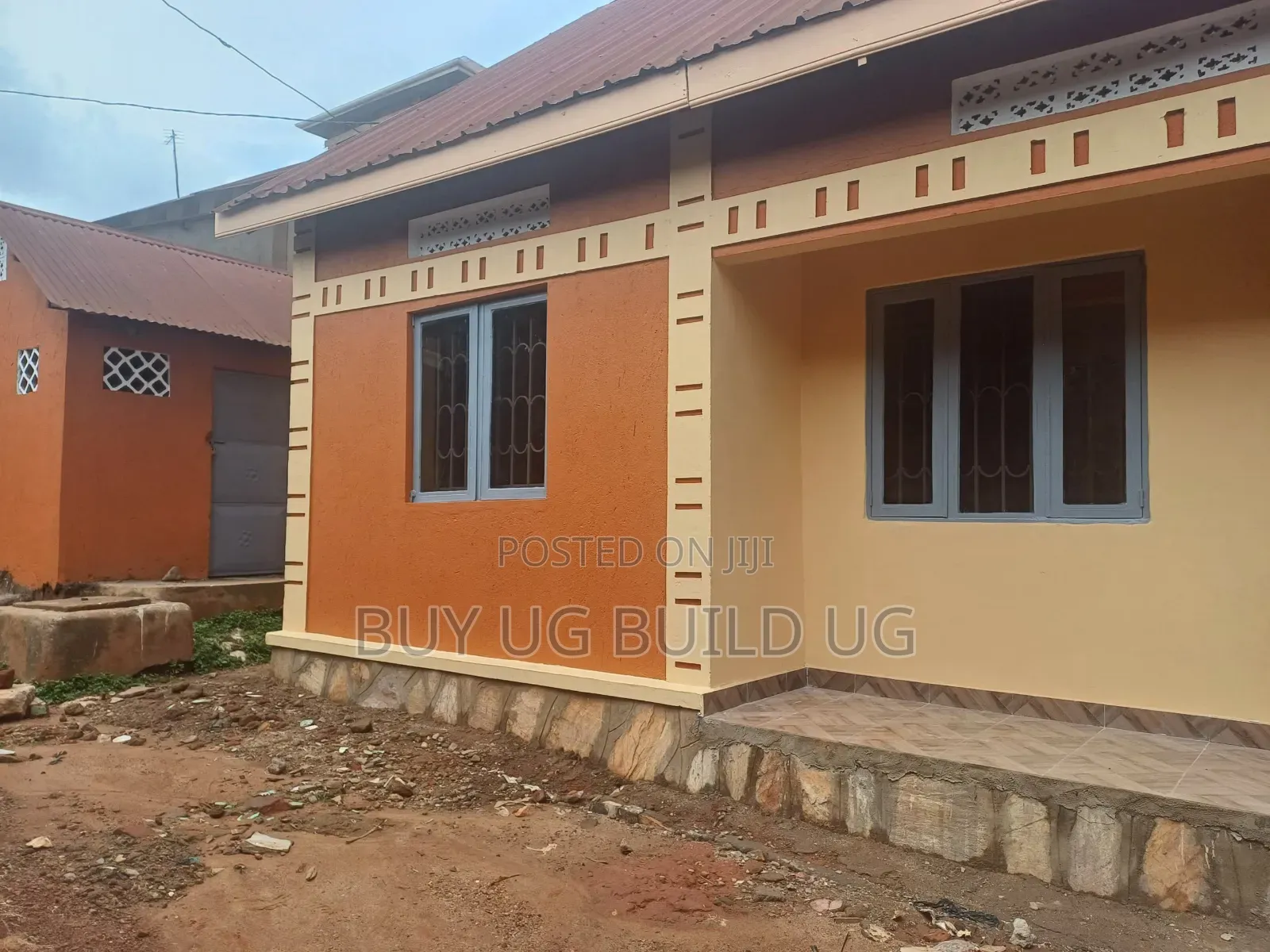 3bdrm Bungalow in Namasuba Town, Central Division for sale in Central Division