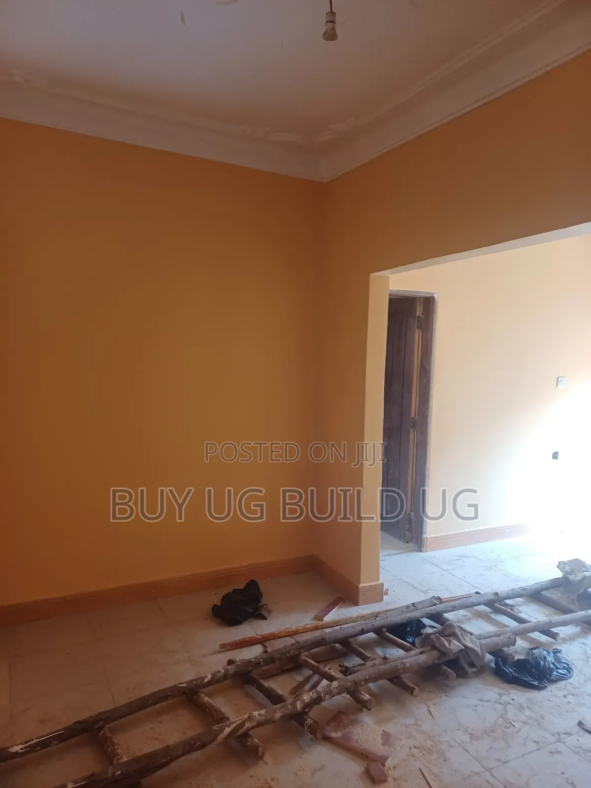 3bdrm Bungalow in Namasuba Town, Central Division for sale in Central Division